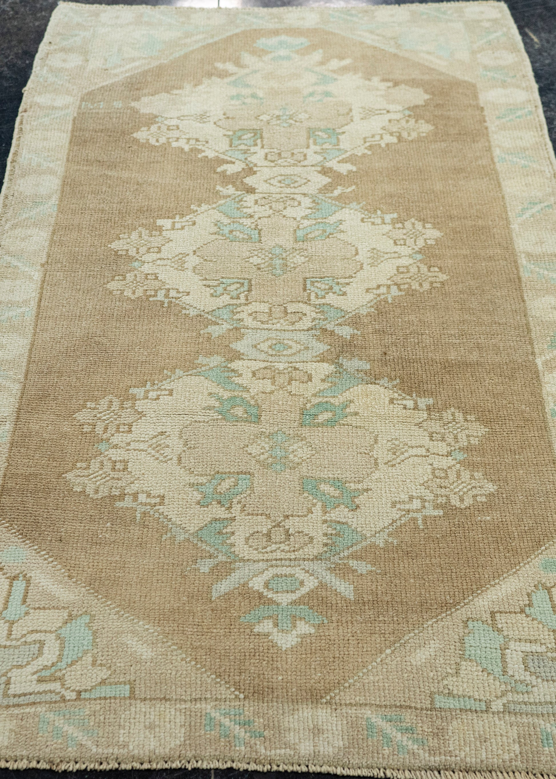 Turkish Vintage Rug  3'2" x 5'7" #20801