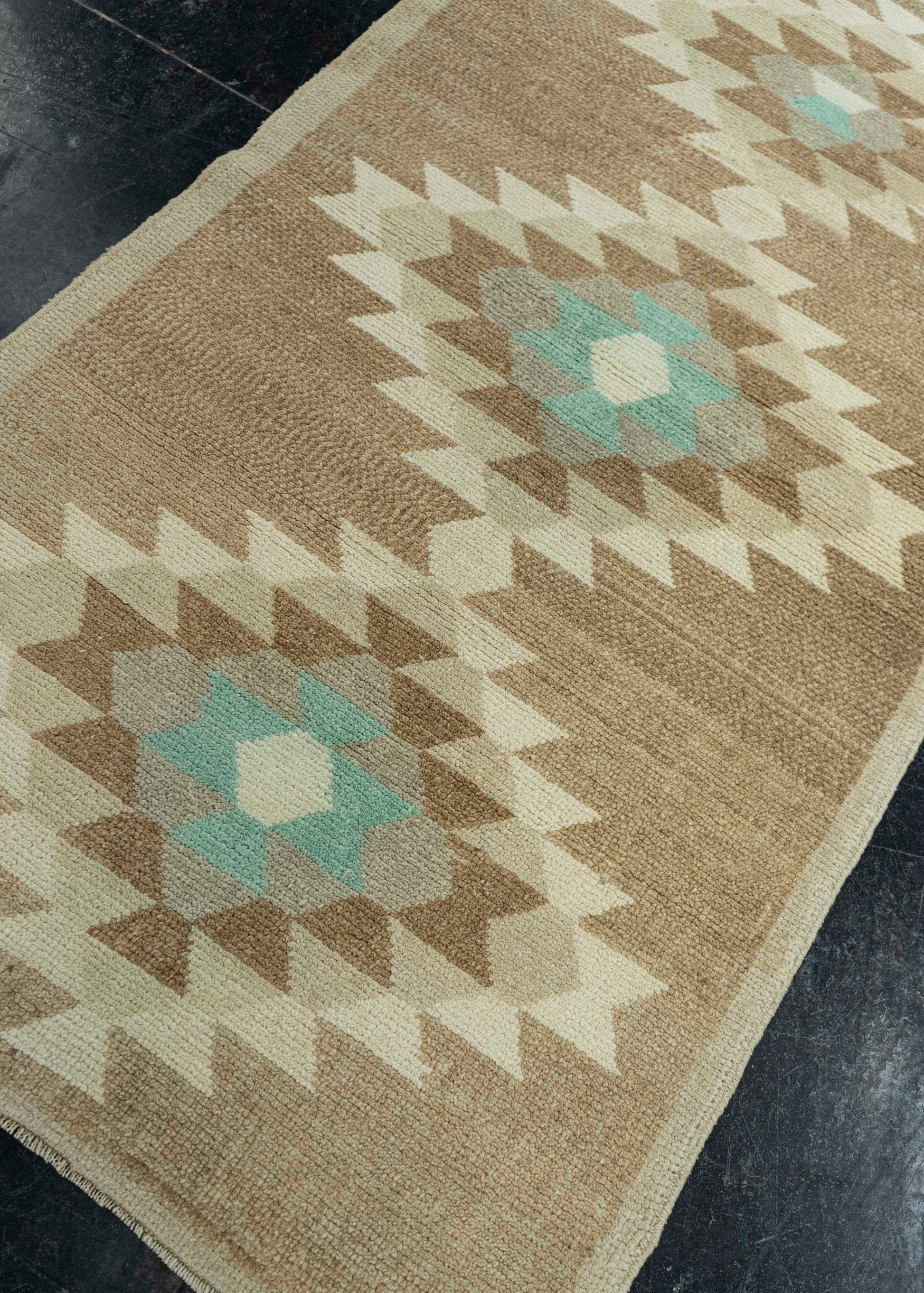 Turkish Vintage Rug  2'8" x 4'11" #20833