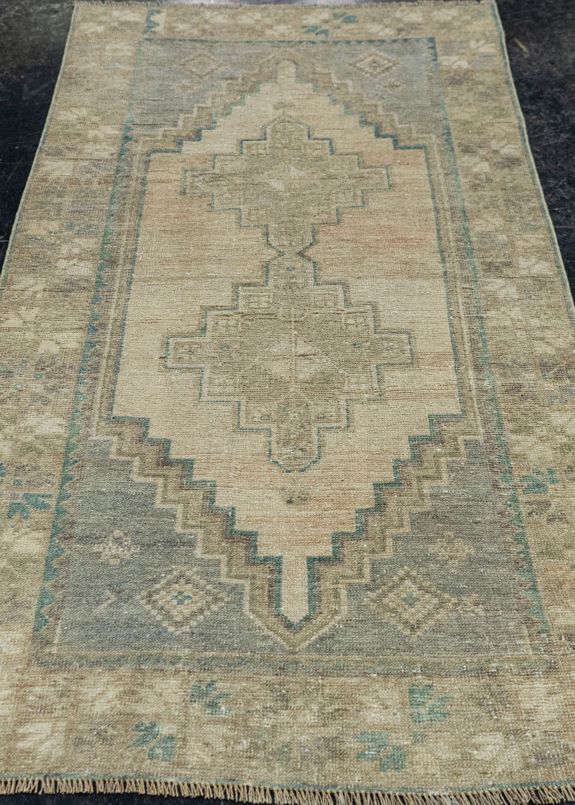 Turkish Vintage Rug 3' x 5'10" #19815