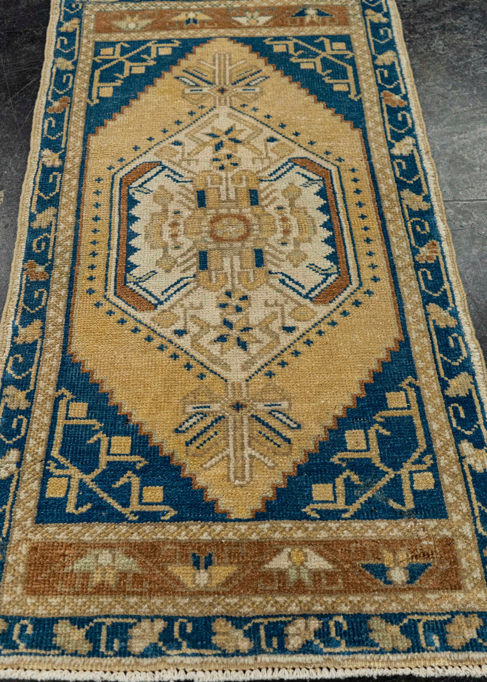 Turkish Yastik Rug  2'10" x  3'5" #22607