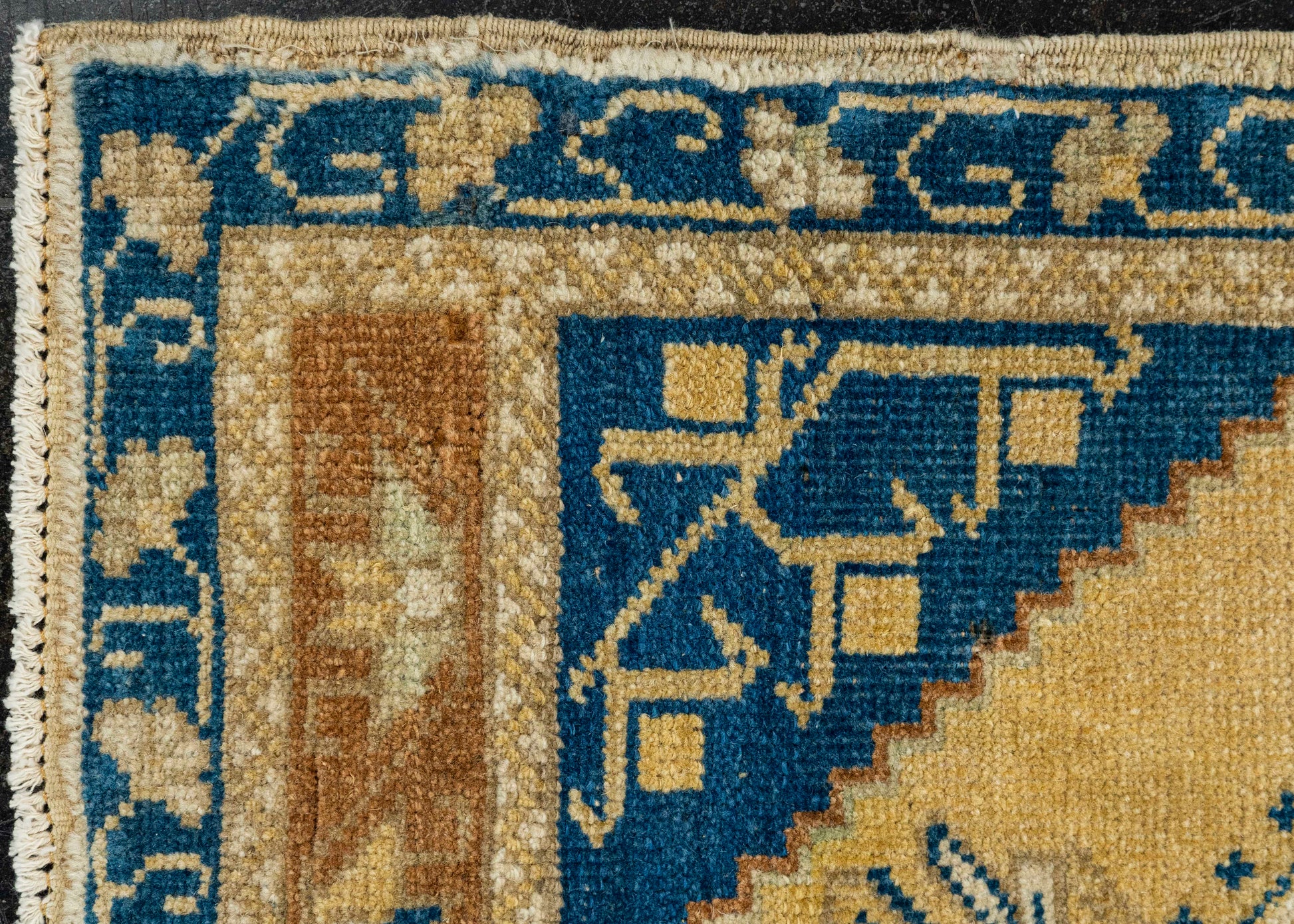 Turkish Yastik Rug  2'10" x  3'5" #22607