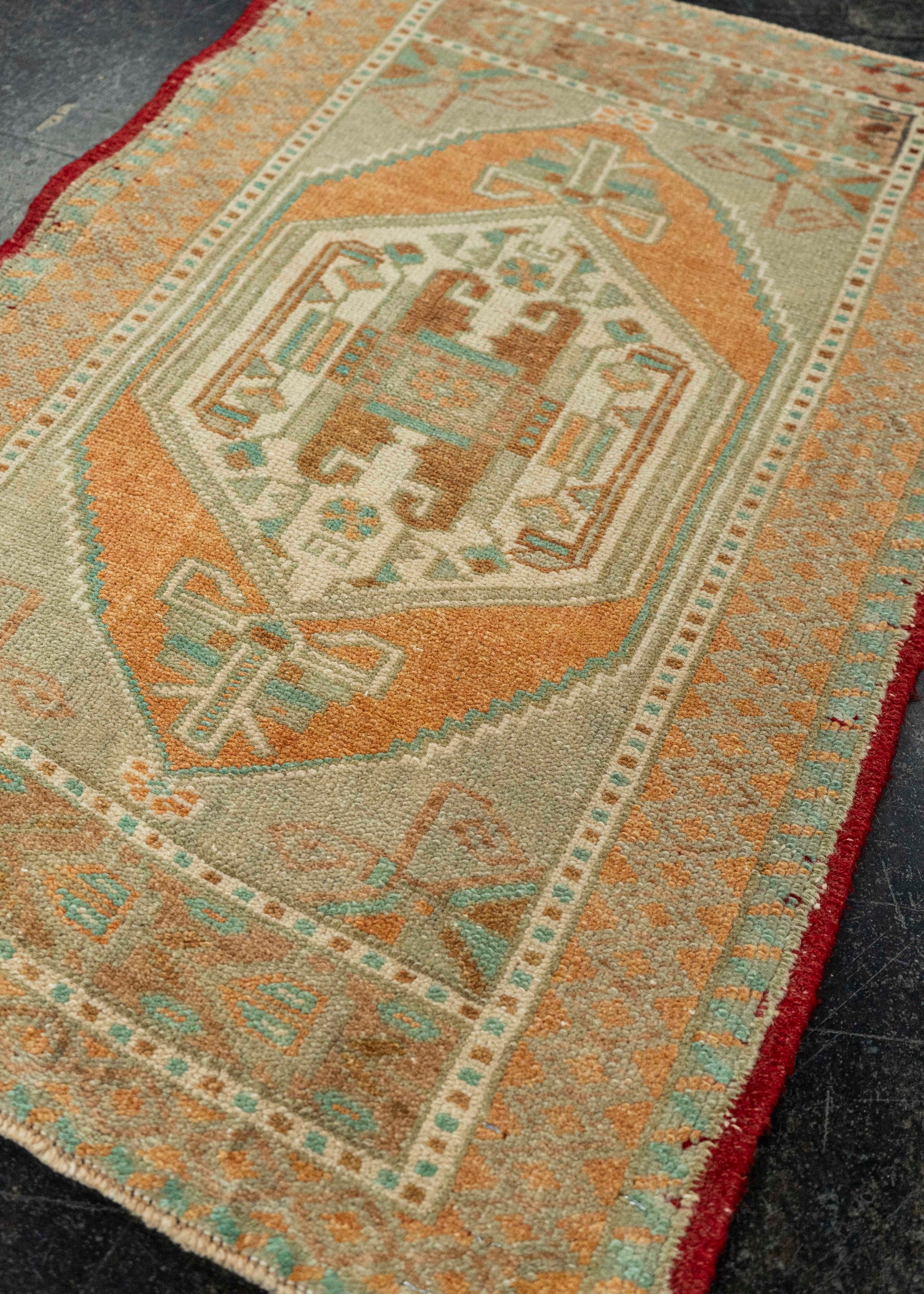 Turkish Yastik Rug  1'10" x  2'10" #22604