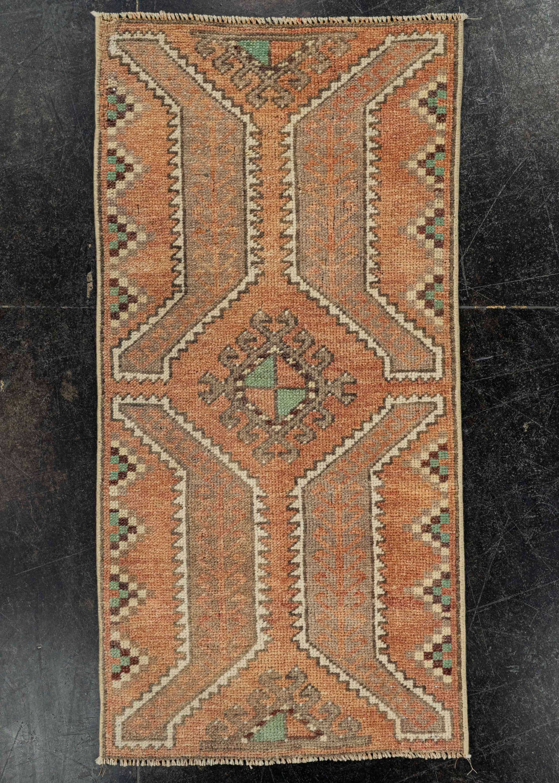 Turkish Yastik Rug  1'6" x  3'0" #22580