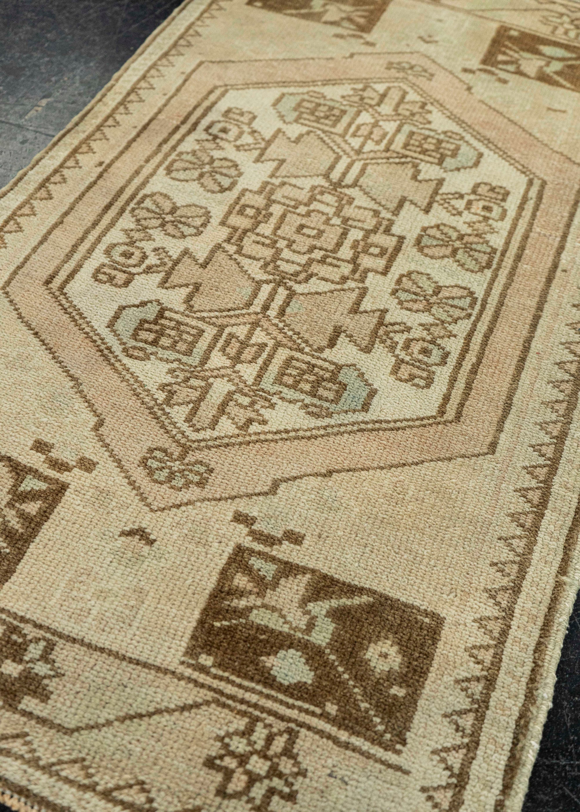 Turkish Yastik Rug  1'8" x  2'11" #22024
