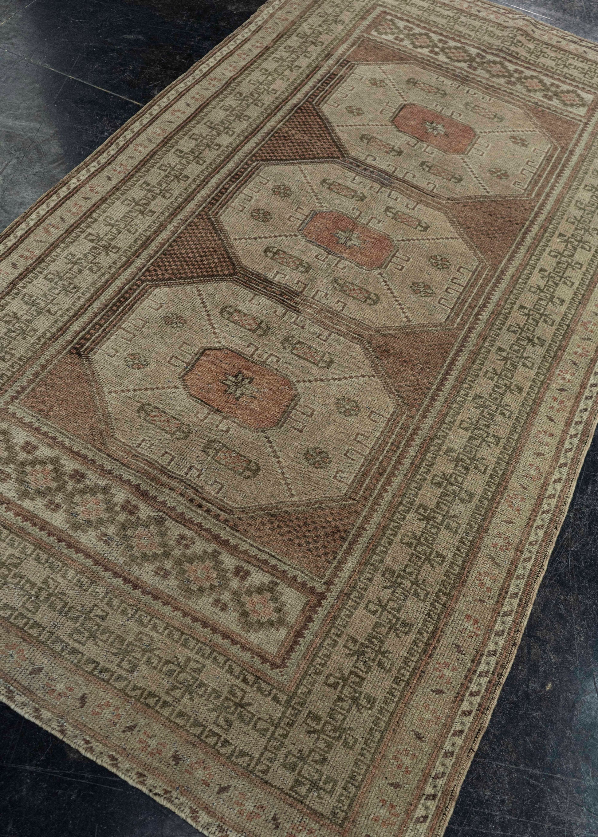 Turkish Vintage Rug  3'7" x 6'7" #20721
