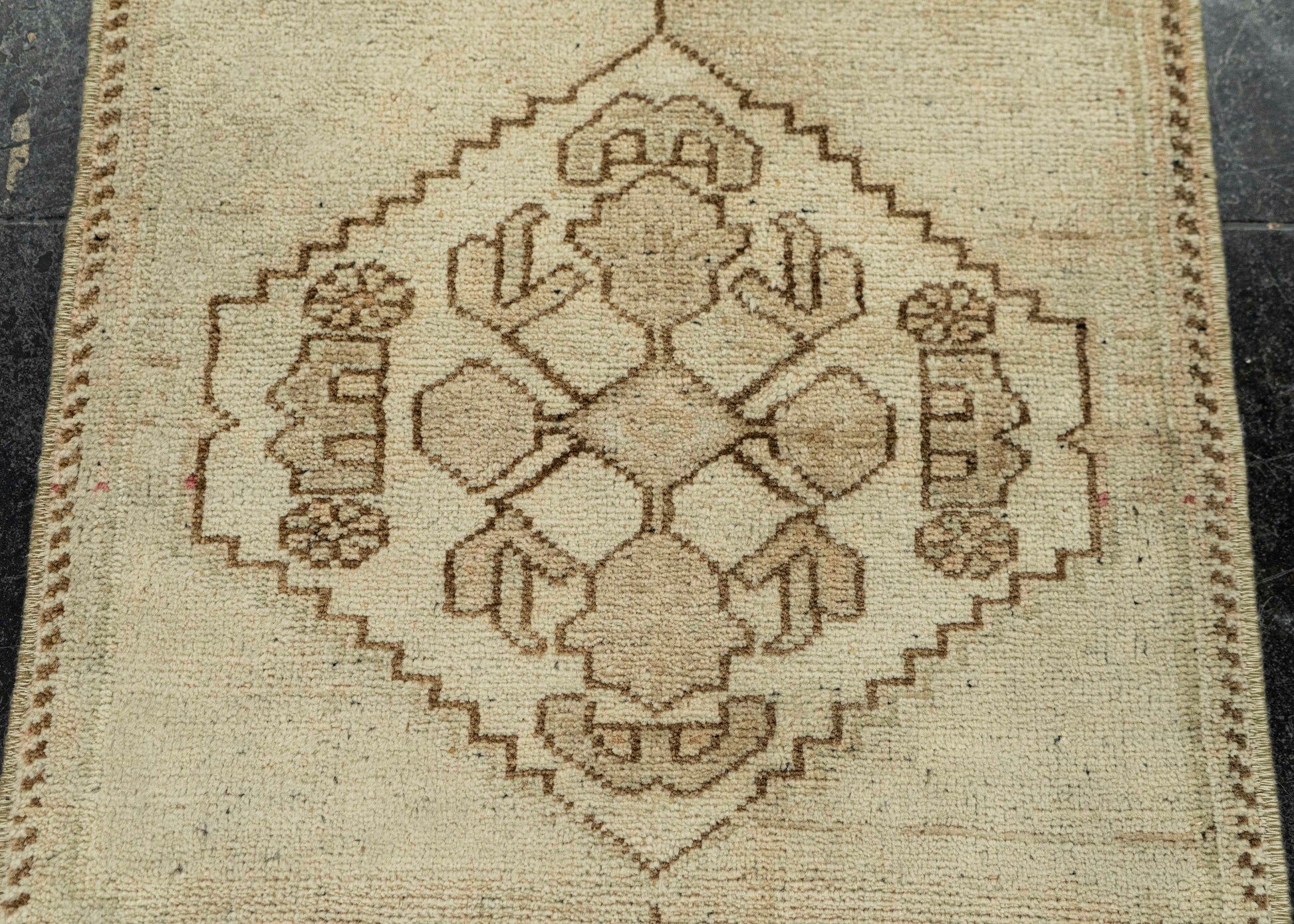 Turkish Yastik Rug  1'6" x  2'10" #22102