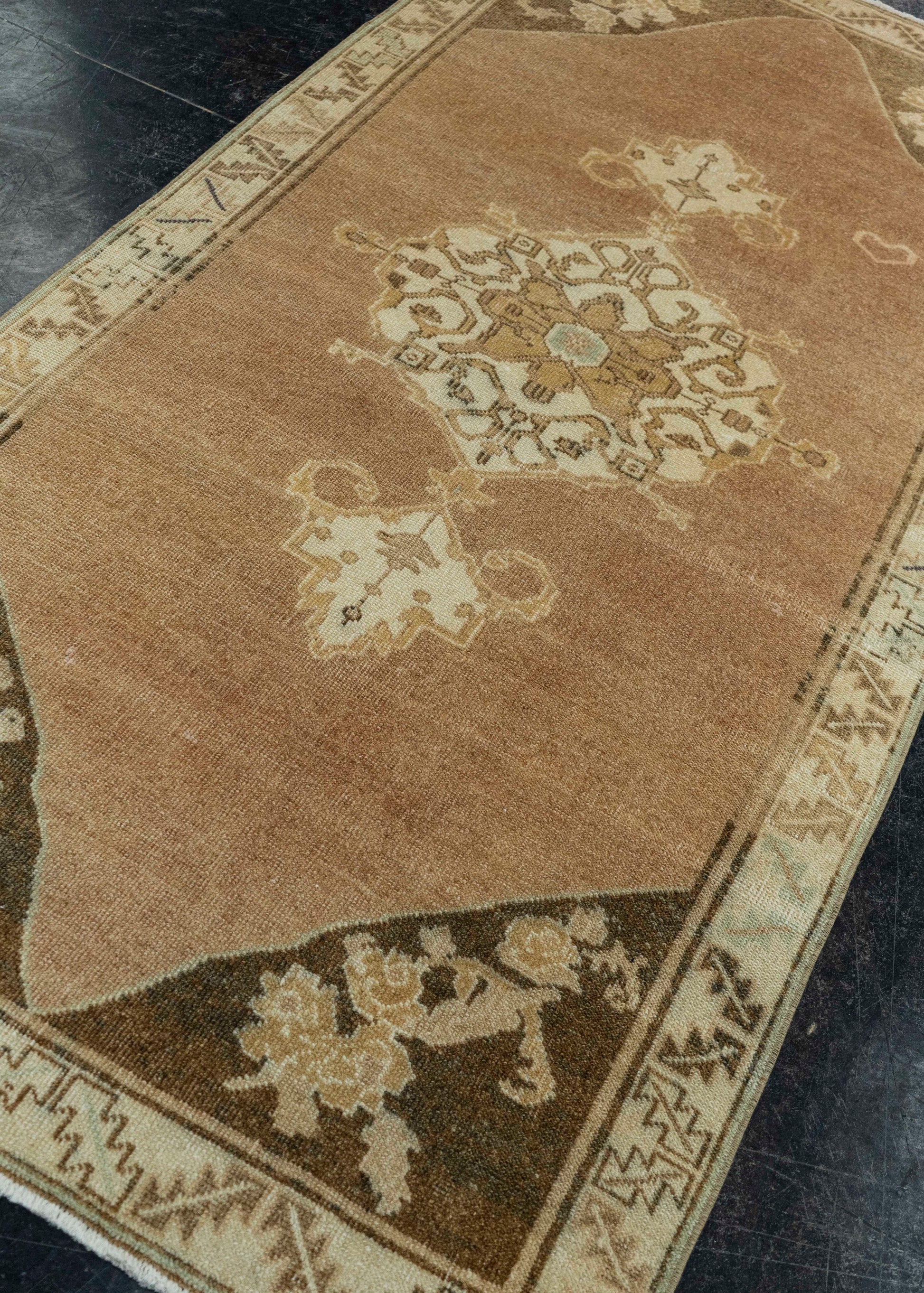 Turkish Vintage Rug  3'8" x 7'2" #20531