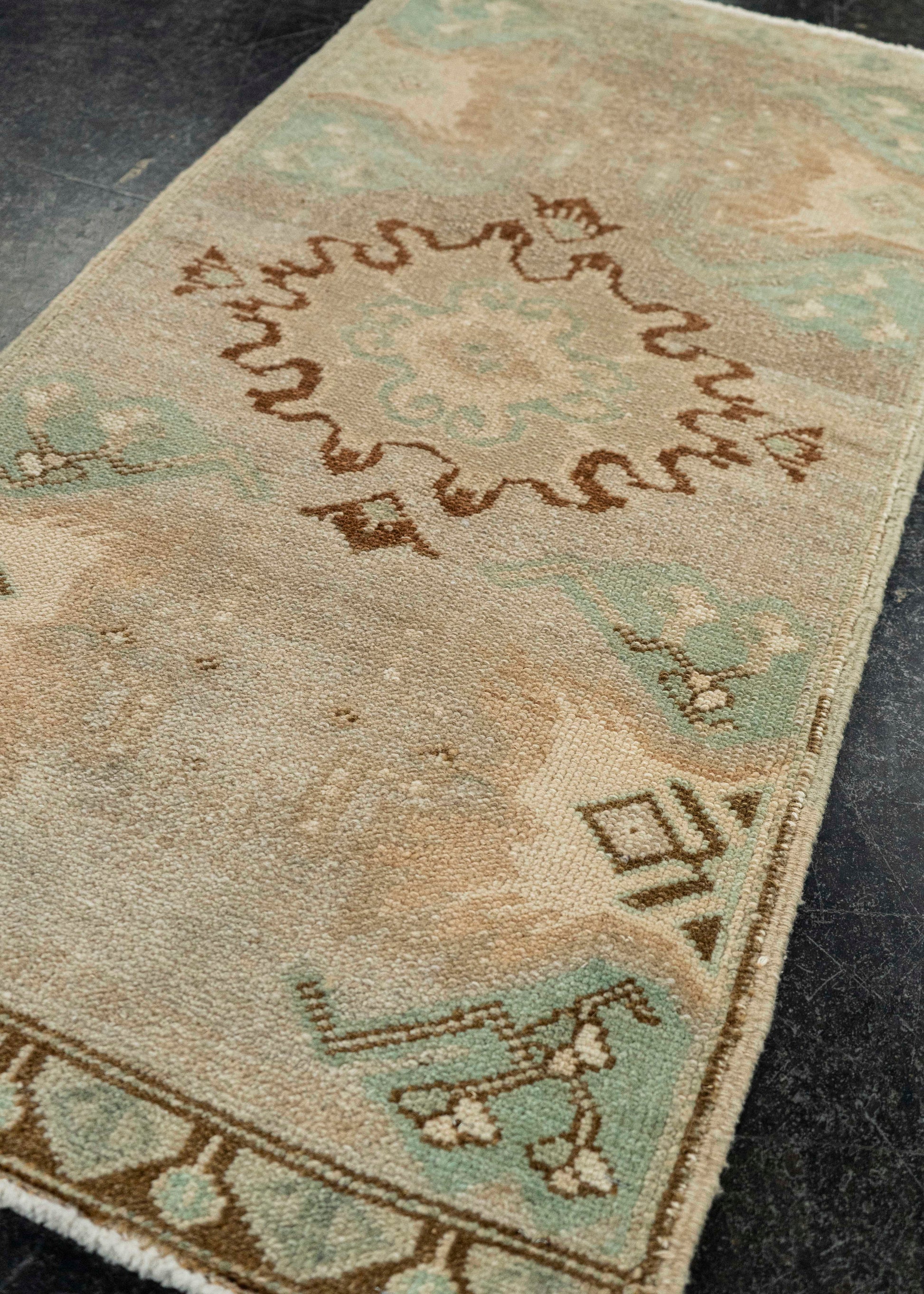 Turkish Yastik Rug  1'8" x  3'5" #22538