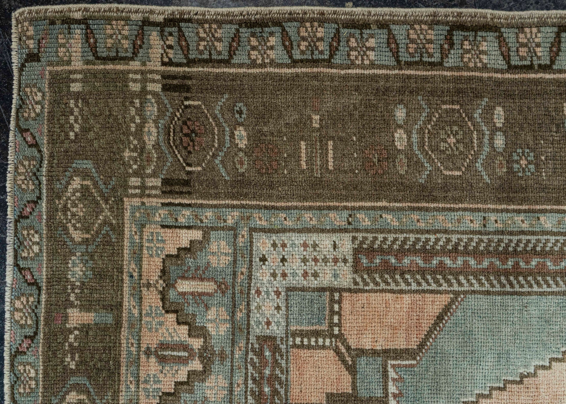 Turkish Vintage Rug  3'8" x 5'9" #20719