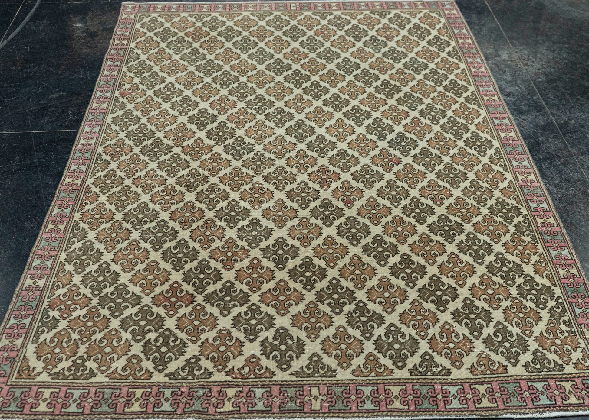 Turkish Vintage Rug  4'4" x 6'3" #20710