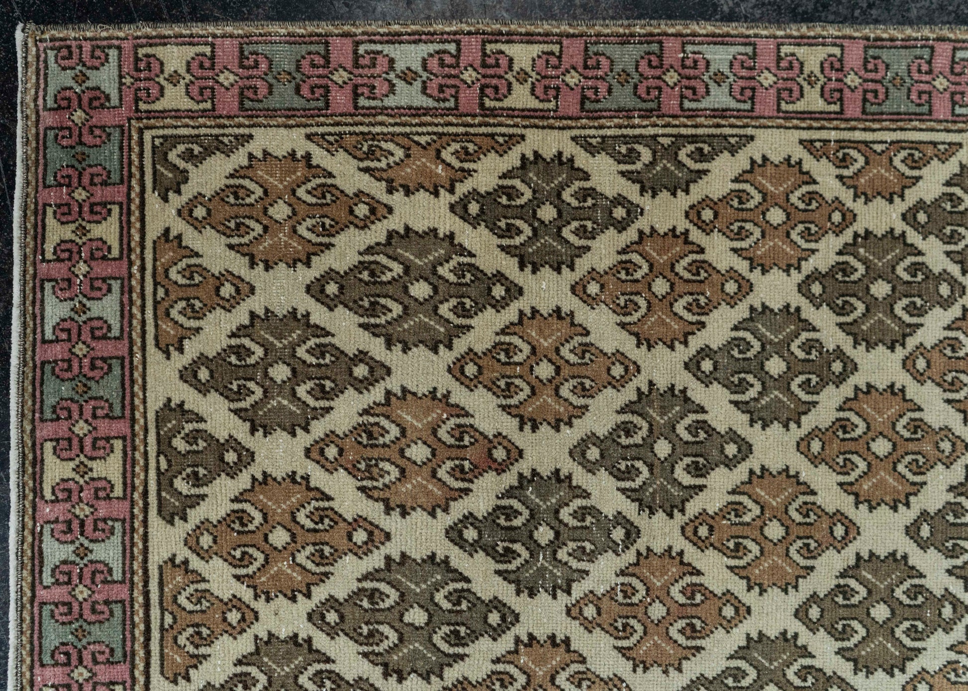 Turkish Vintage Rug  4'4" x 6'3" #20710