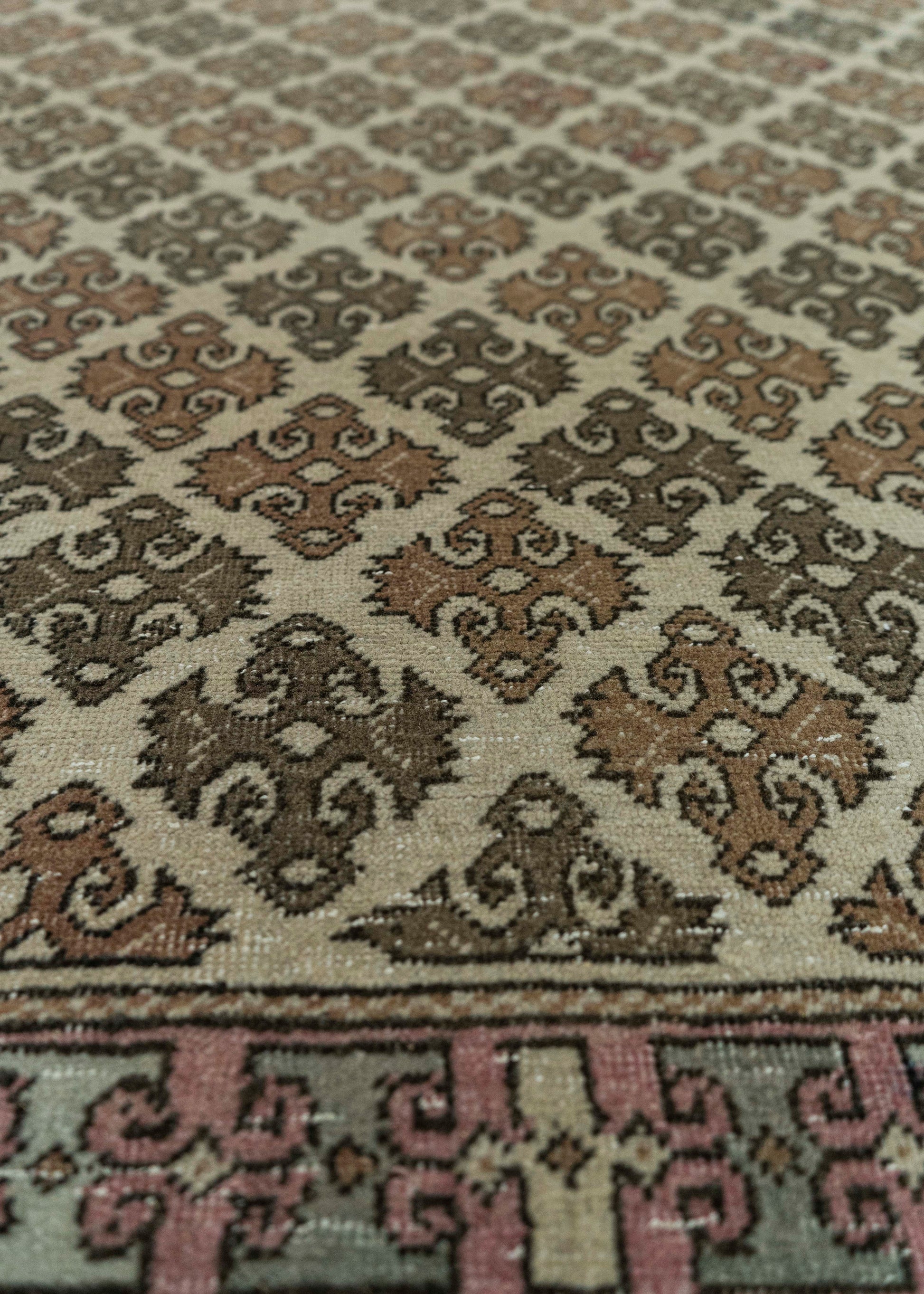 Turkish Vintage Rug  4'4" x 6'3" #20710