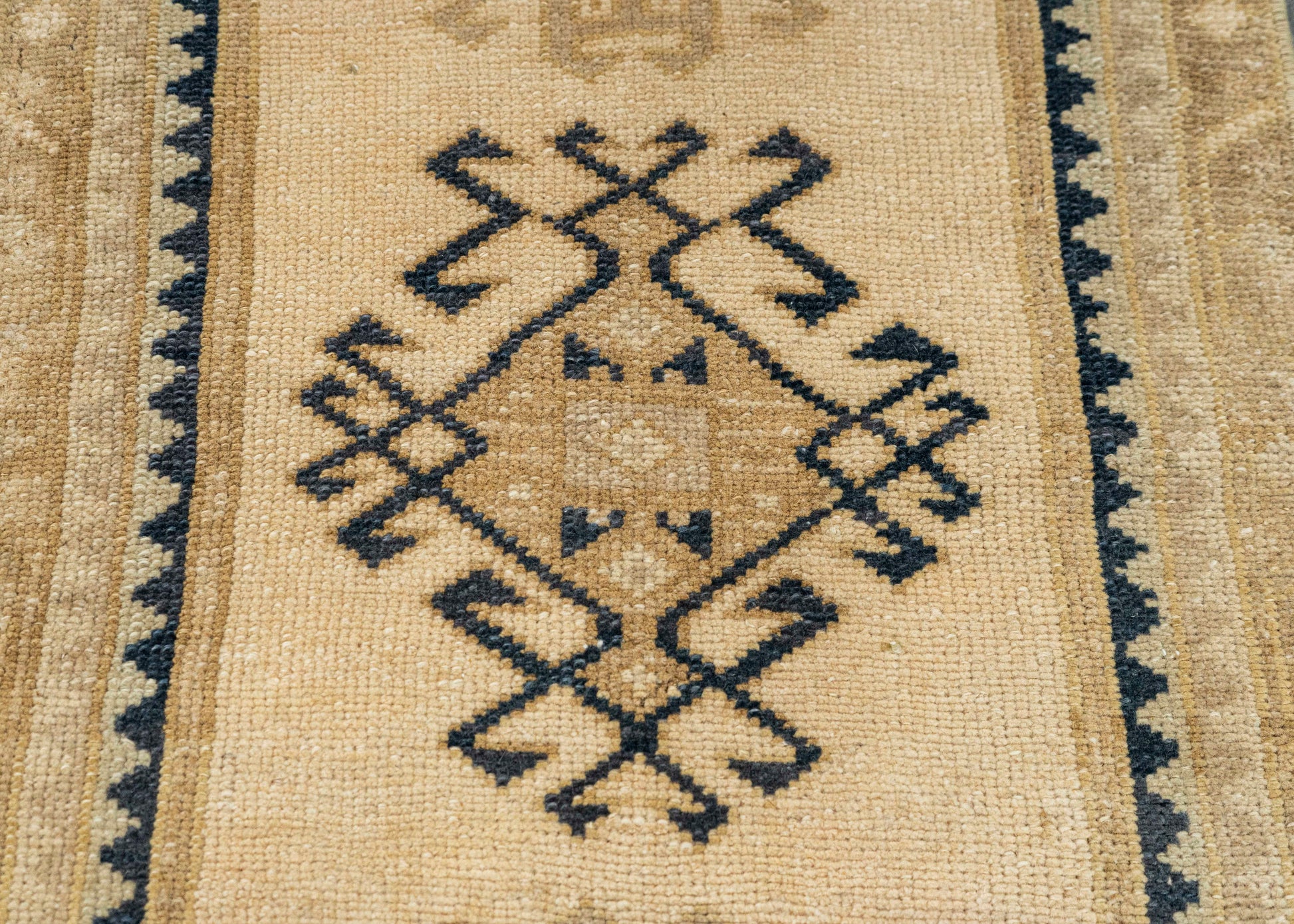 Turkish Yastik Rug  1'7" x  3'8" #22605