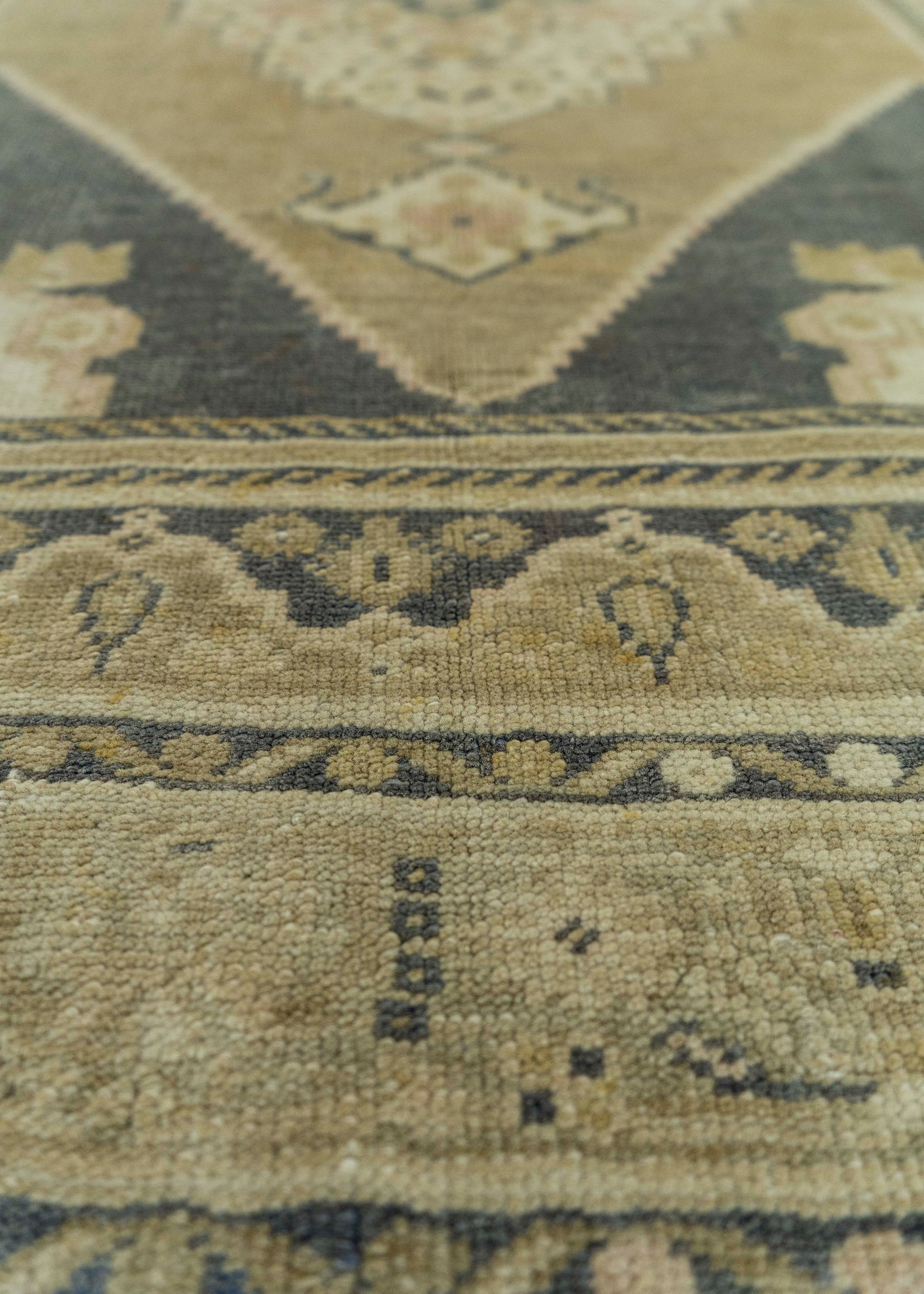 Turkish Vintage Rug  3'10" x 6' #20697