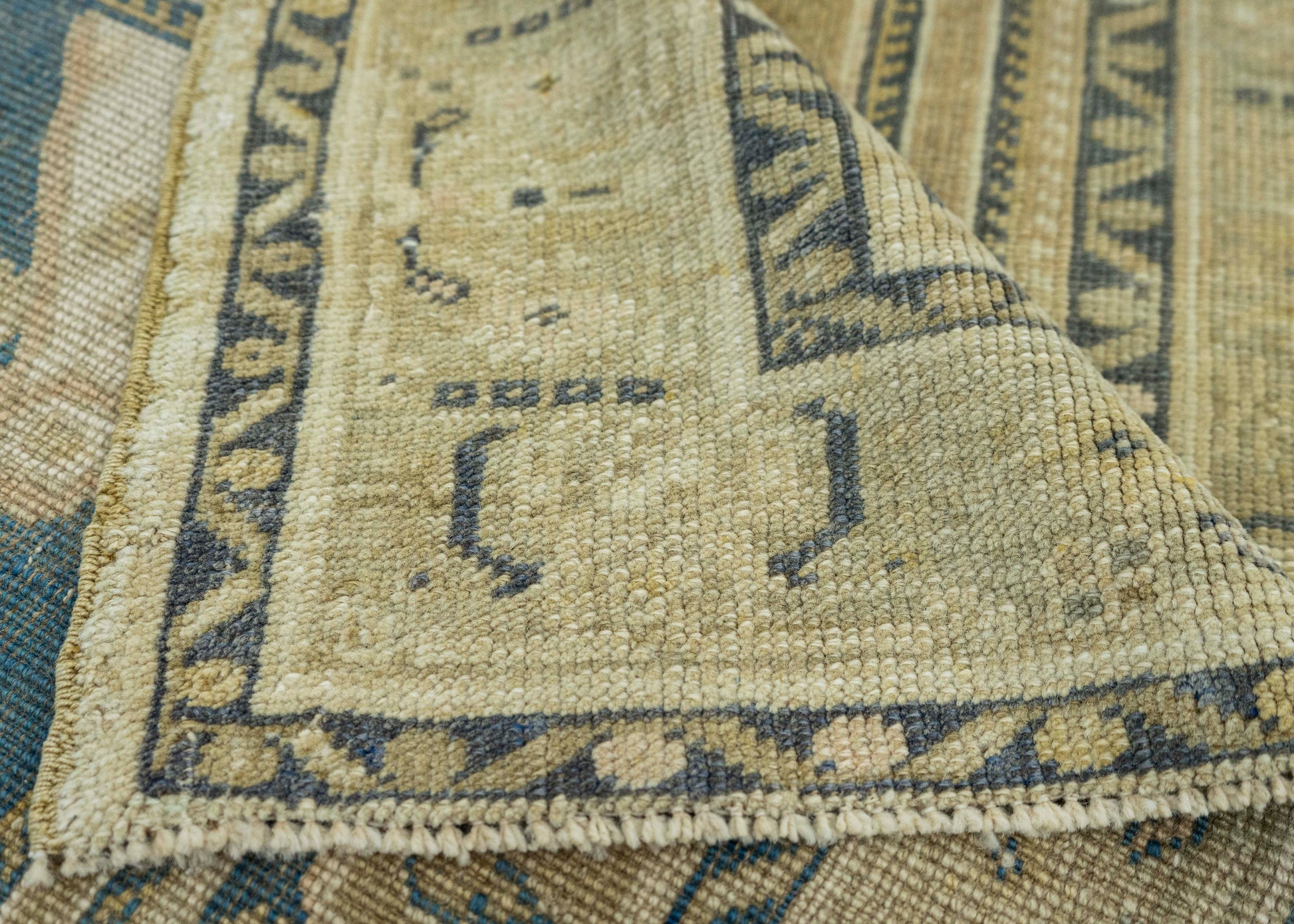 Turkish Vintage Rug  3'10" x 6' #20697