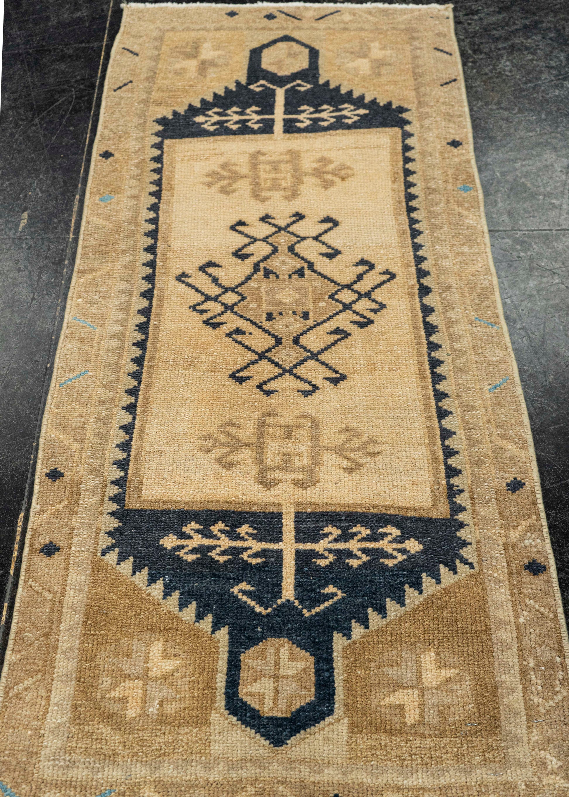 Turkish Yastik Rug  1'7" x  3'9" #22616