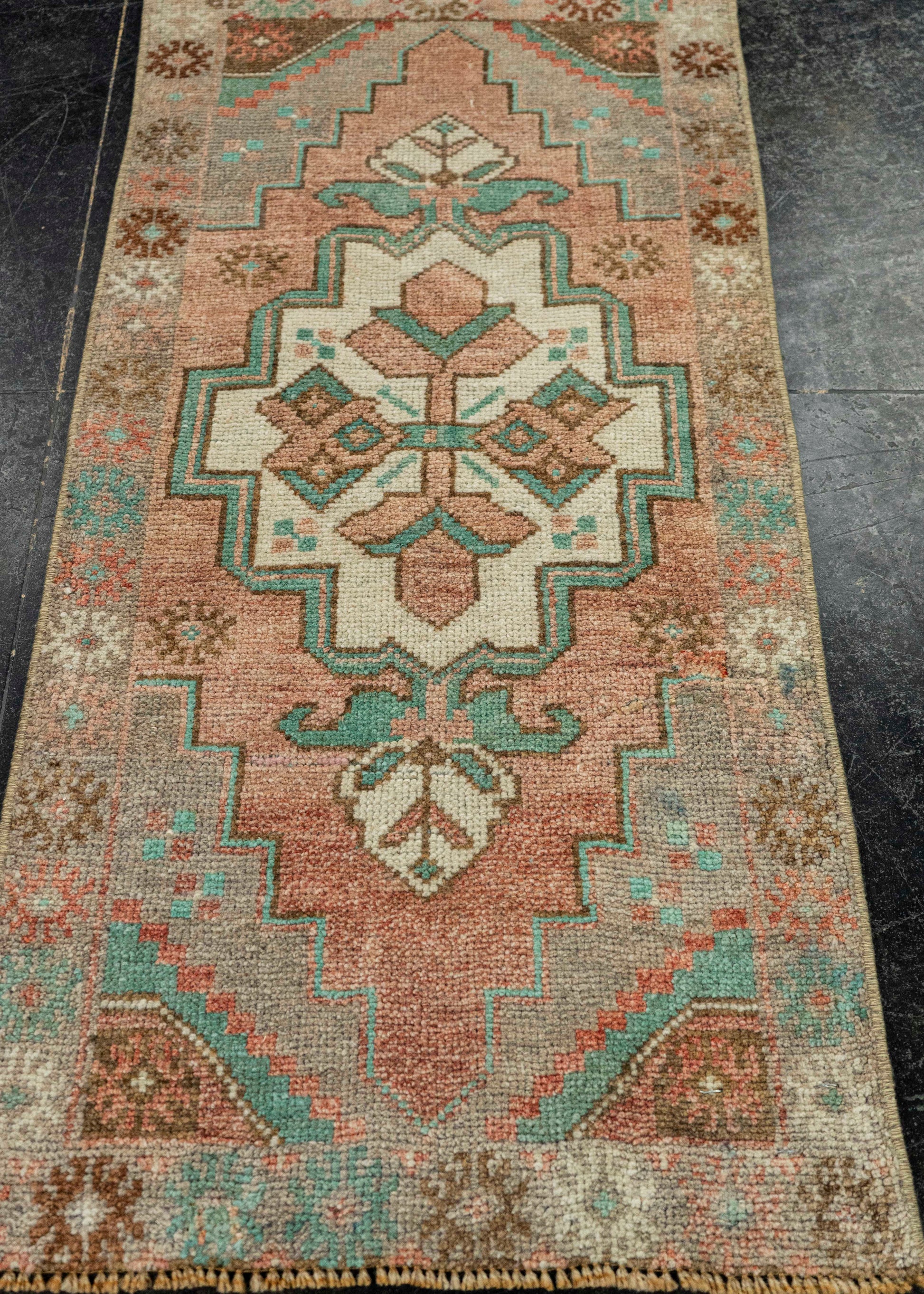 Turkish Yastik Rug  1'6" x  3'2" #22660