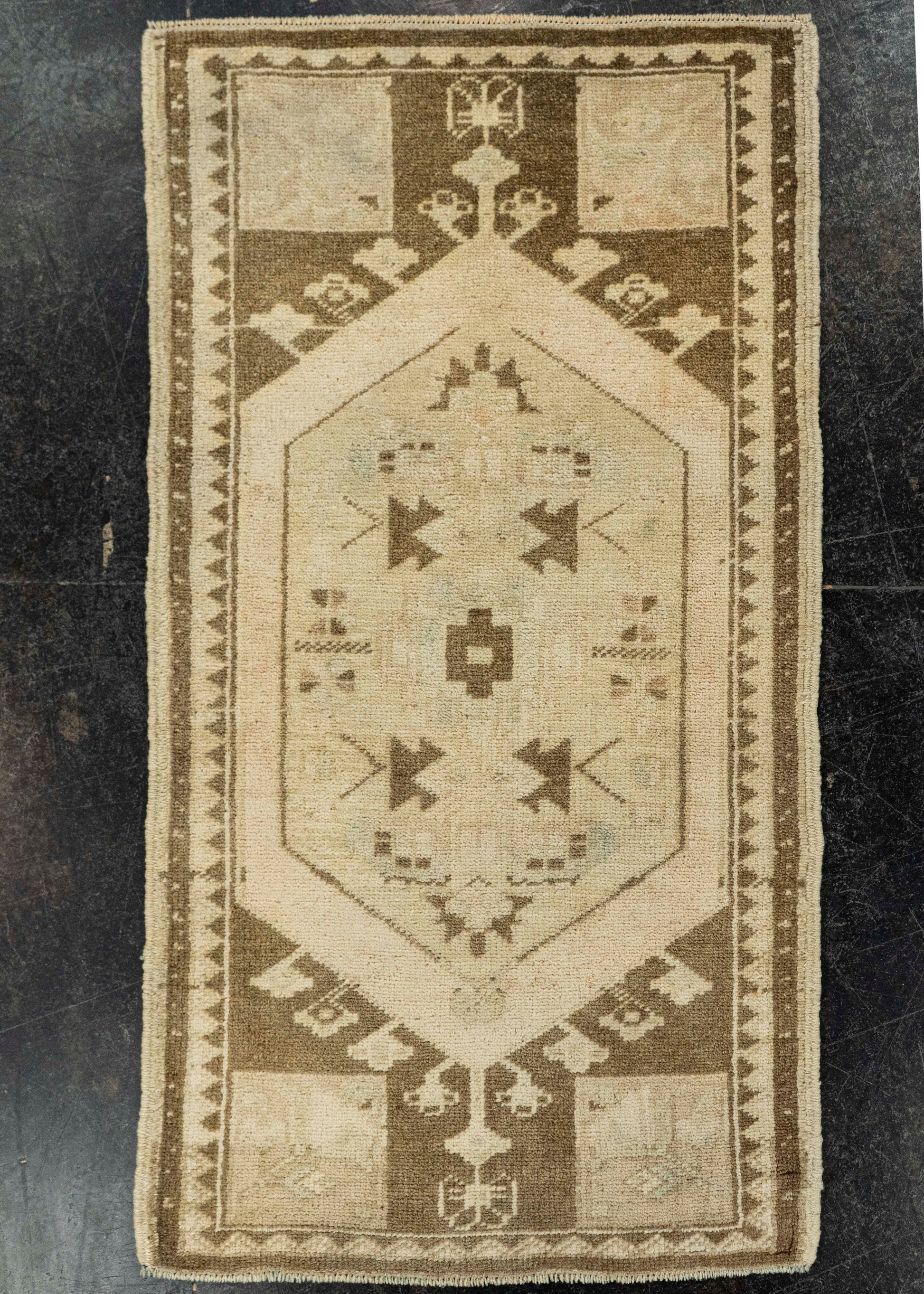 Turkish Yastik Rug  1'8" x  3'2" #22059