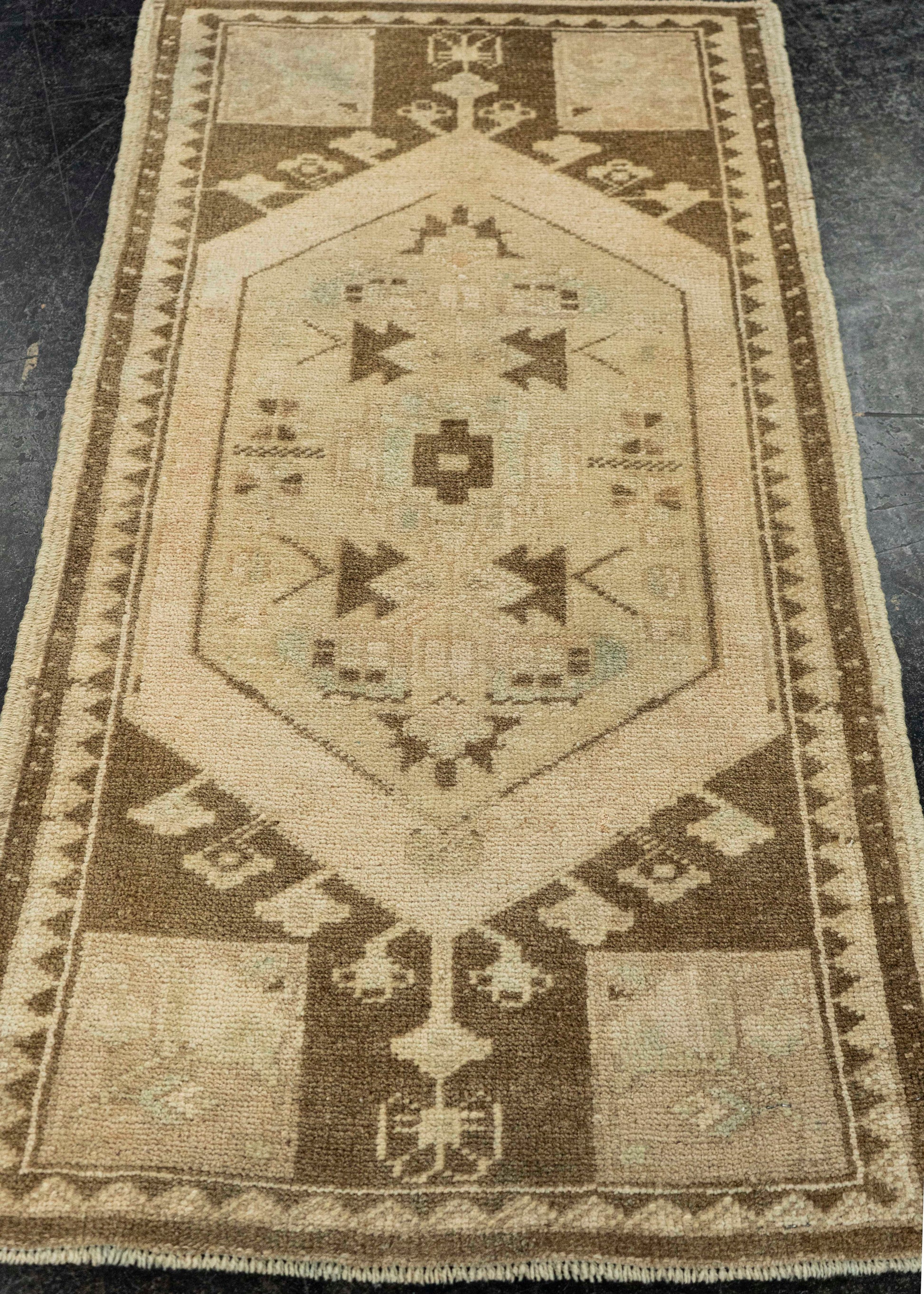 Turkish Yastik Rug  1'8" x  3'2" #22059