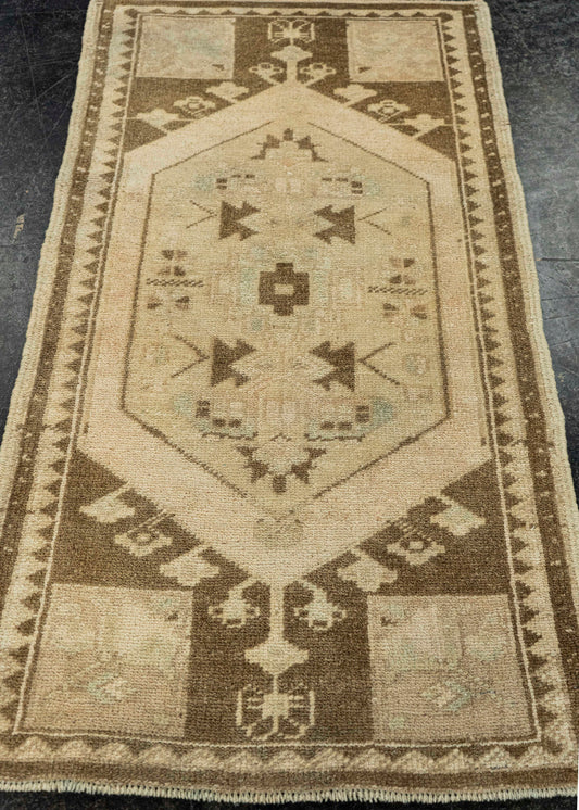 Turkish Yastik Rug  1'8" x  3'2" #22059