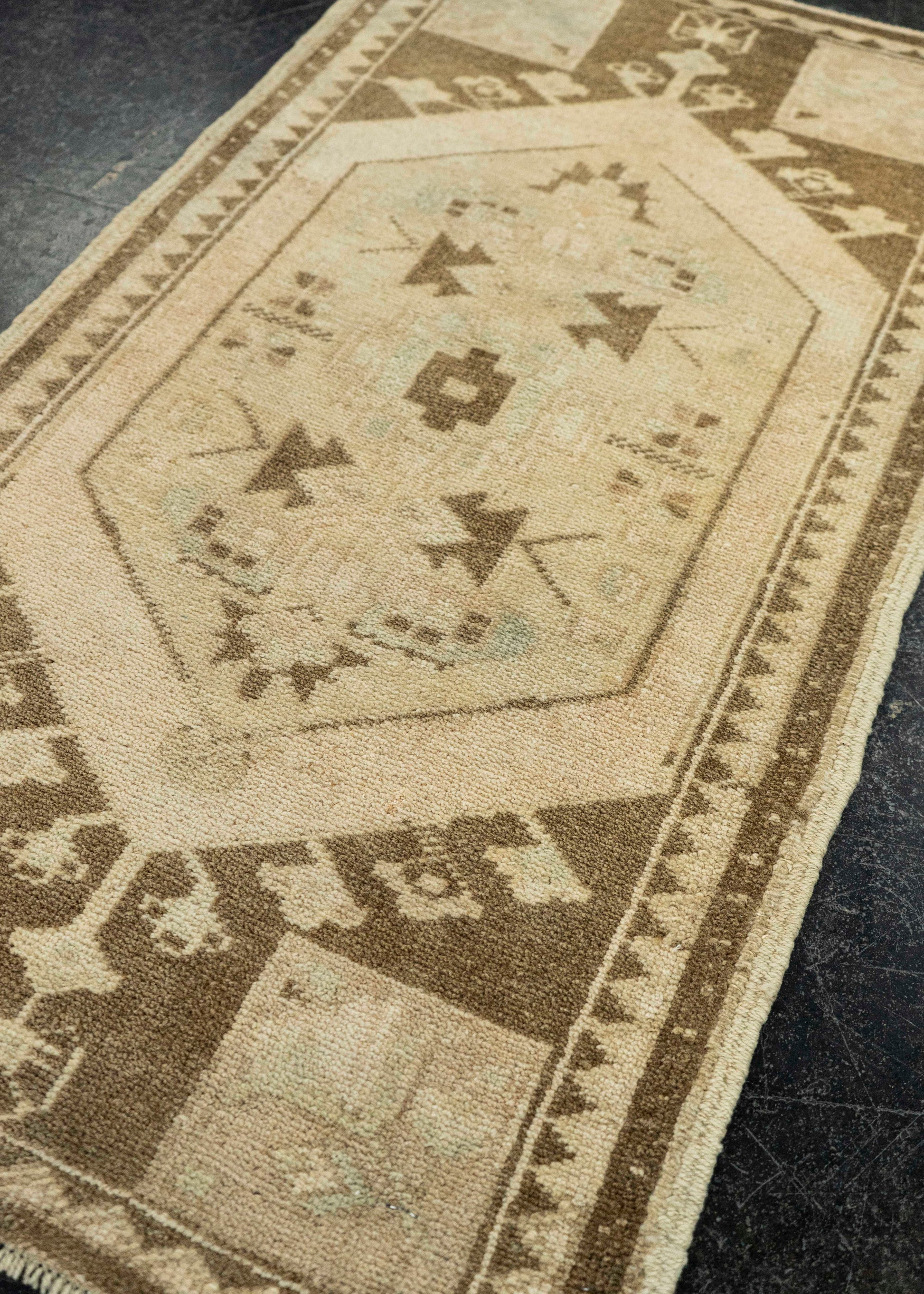 Turkish Yastik Rug  1'8" x  3'2" #22059