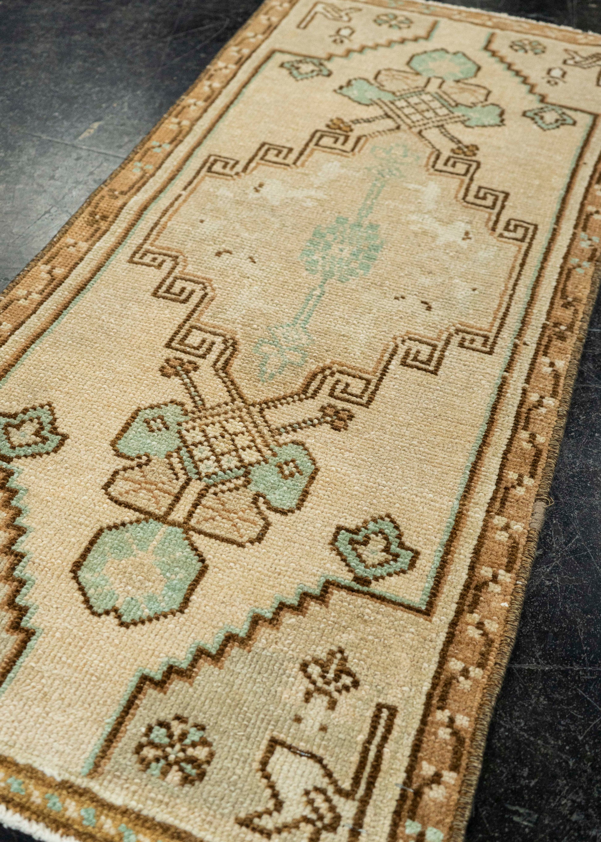 Turkish Yastik Rug  1'6" x  3'2" #22667
