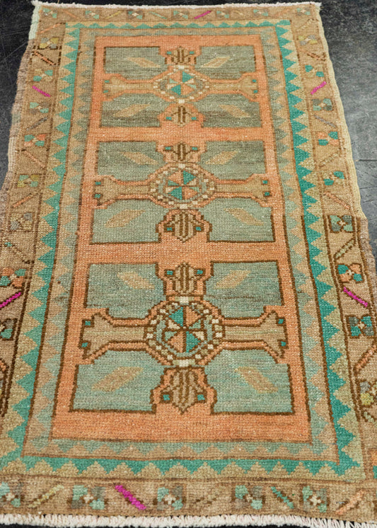 Turkish Yastik Rug  1'8" x  2'10" #22625