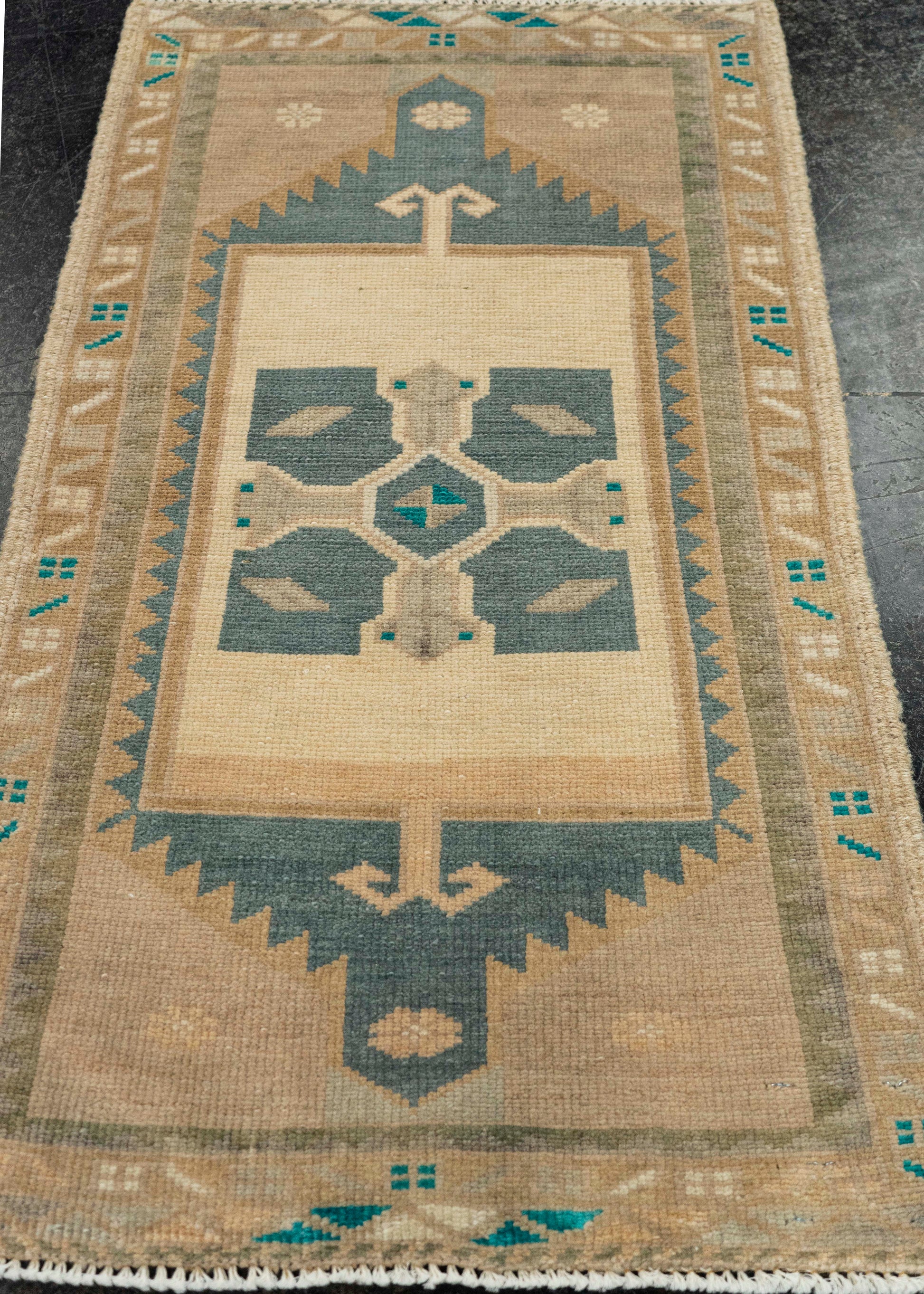 Turkish Yastik Rug  1'8" x  3'1" #22628