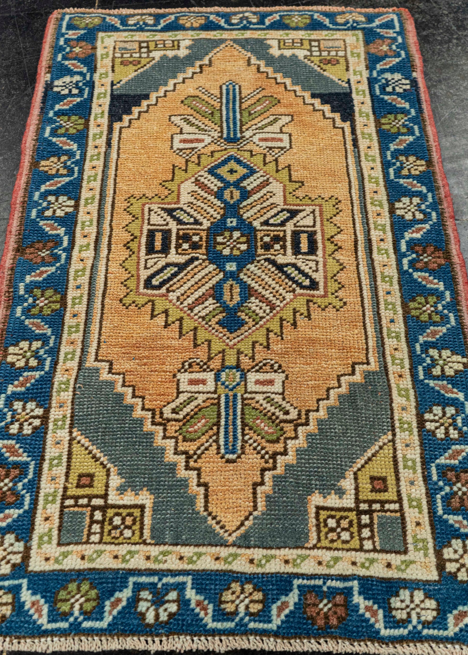 Turkish Yastik Rug  1'10" x  2'10" #22544