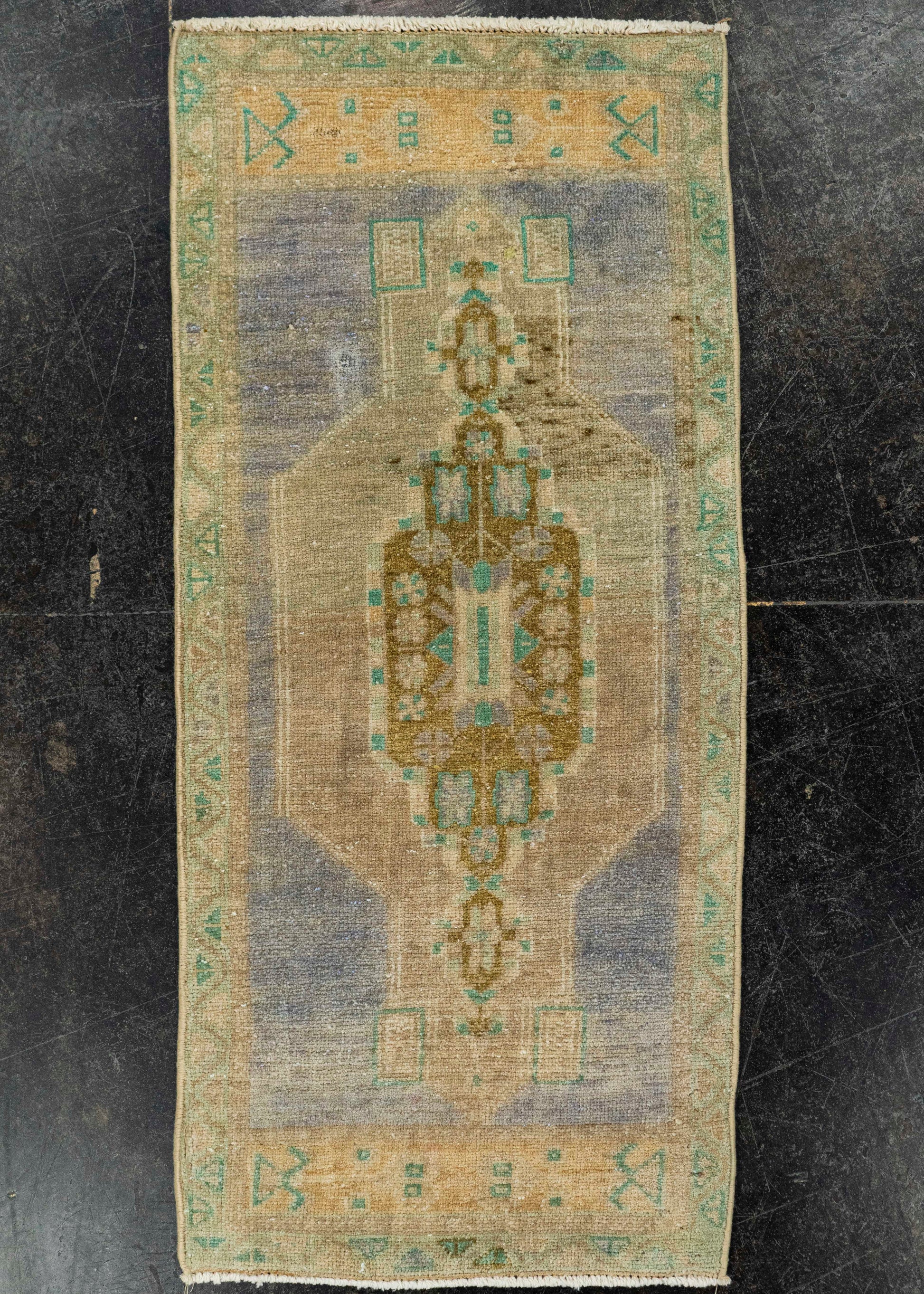 Turkish Yastik Rug  1'5" x  3'2" #22530