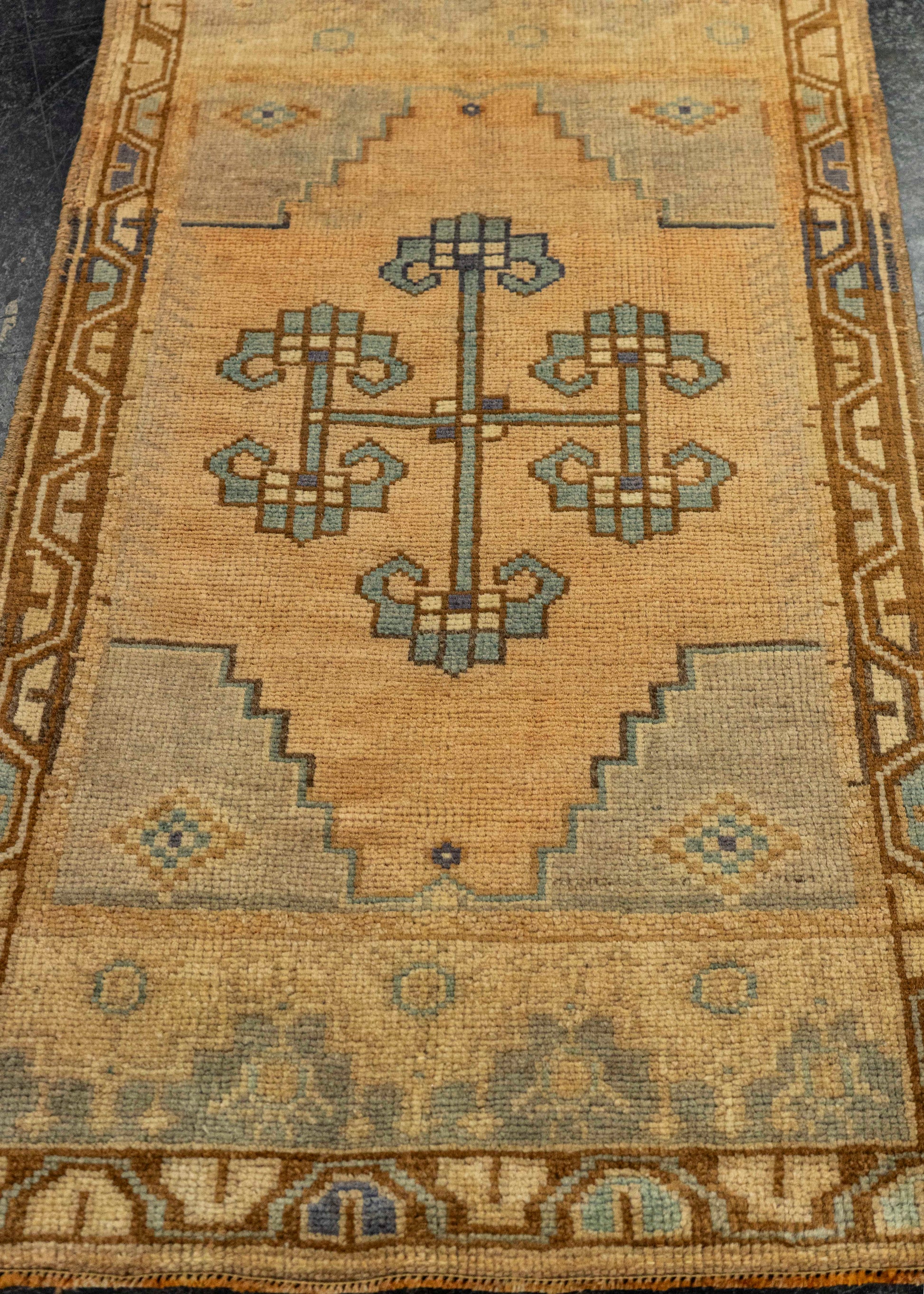 Turkish Yastik Rug  1'9" x  2'11" #22010
