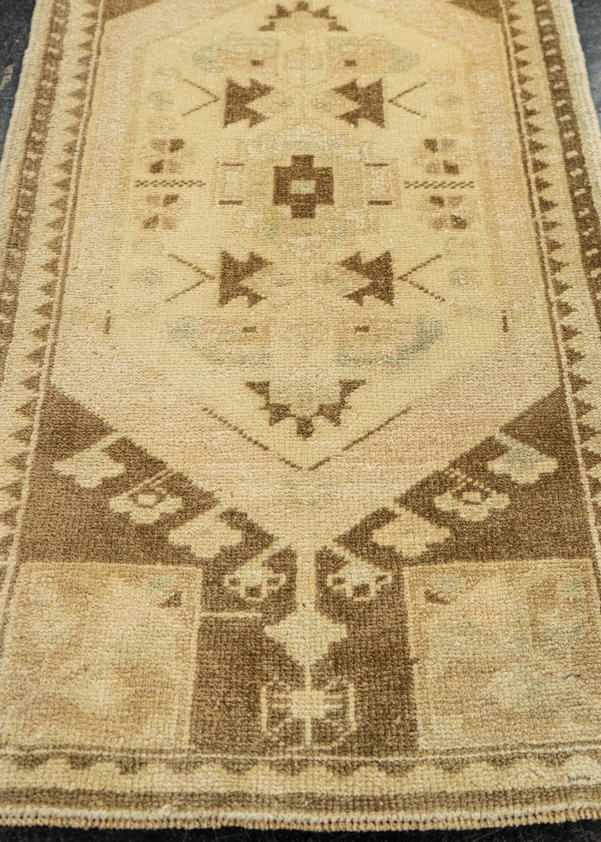 Turkish Yastik Rug  1'8" x  3'2" #22006