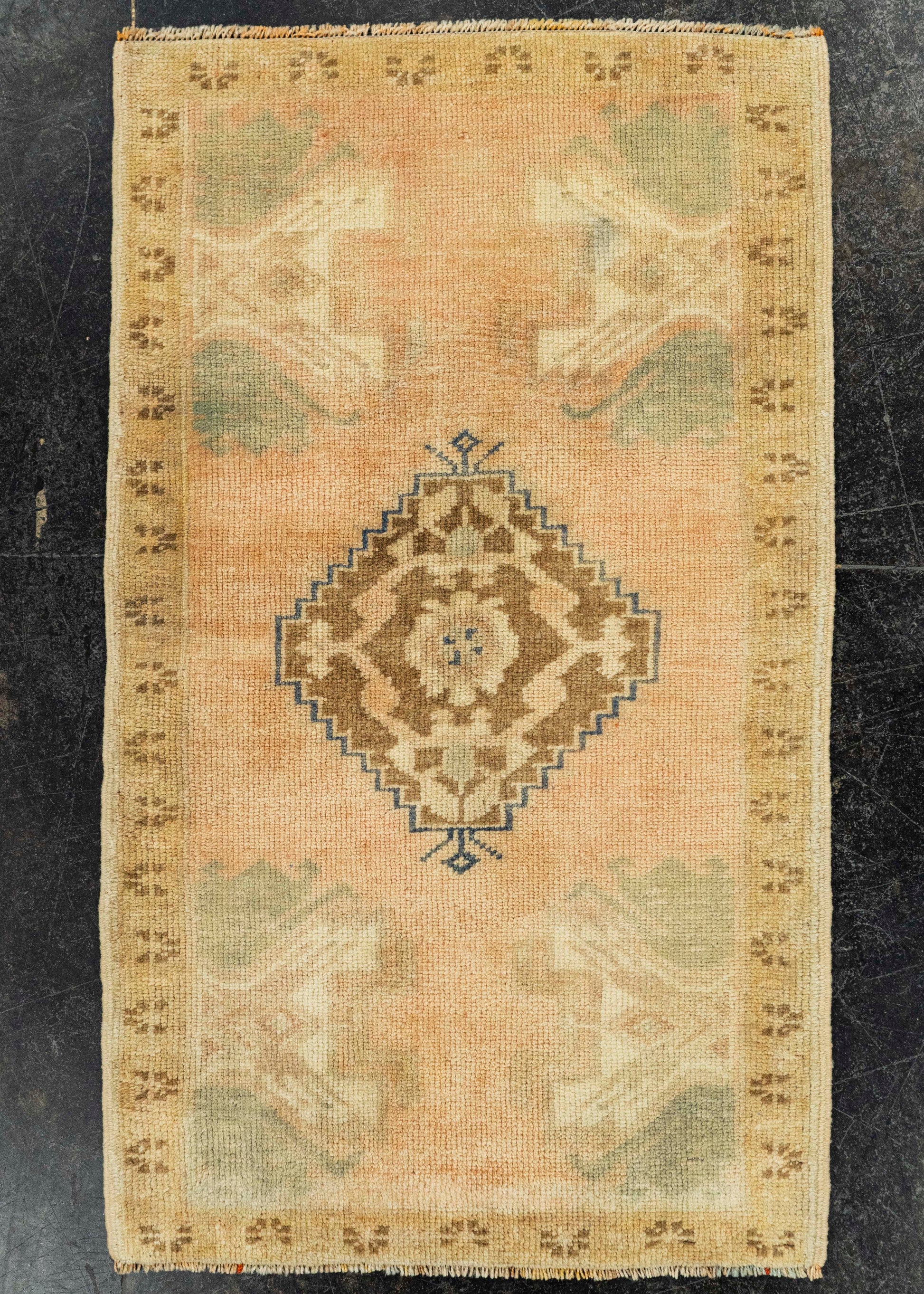 Turkish Yastik Rug  1'8" x  2'9" #22125