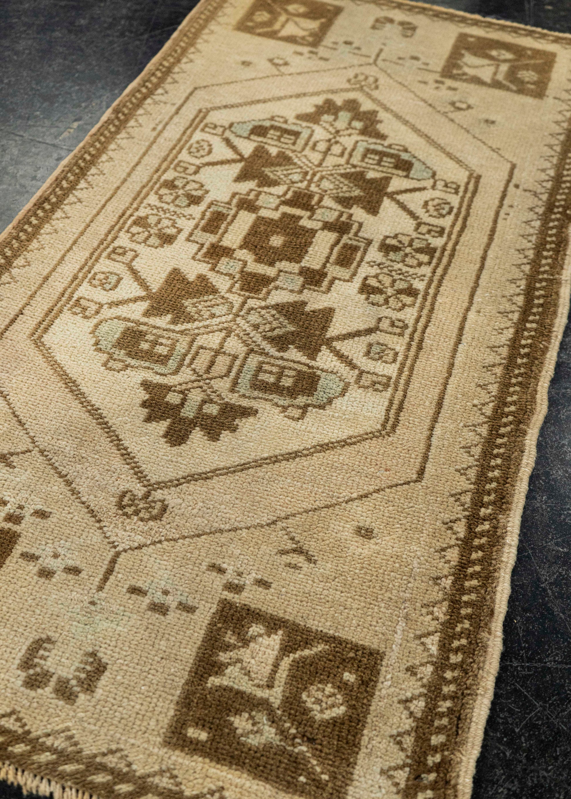 Turkish Yastik Rug  1'7" x  3'1" #22084