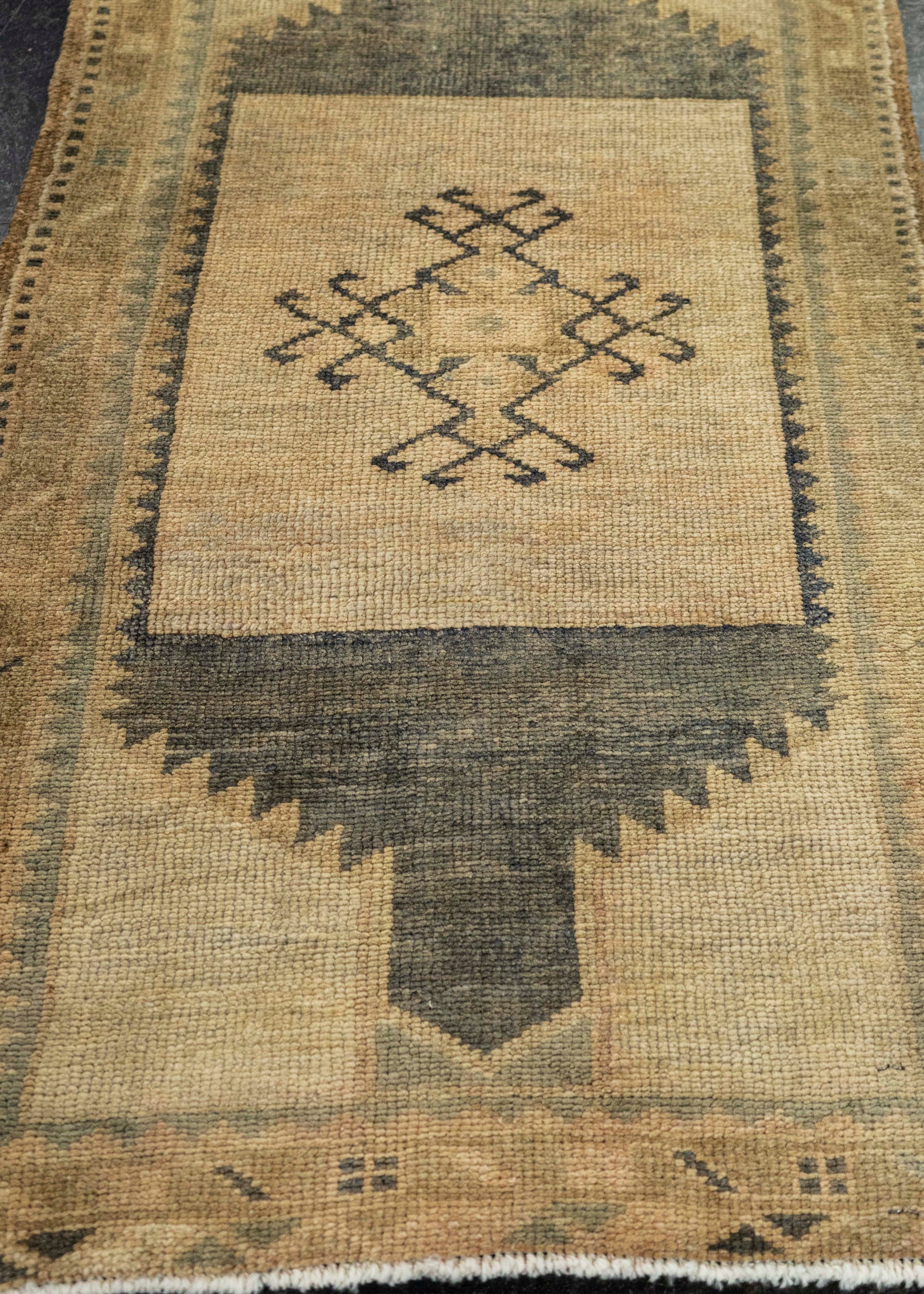 Turkish Yastik Rug  1'9" x  3'2" #22112