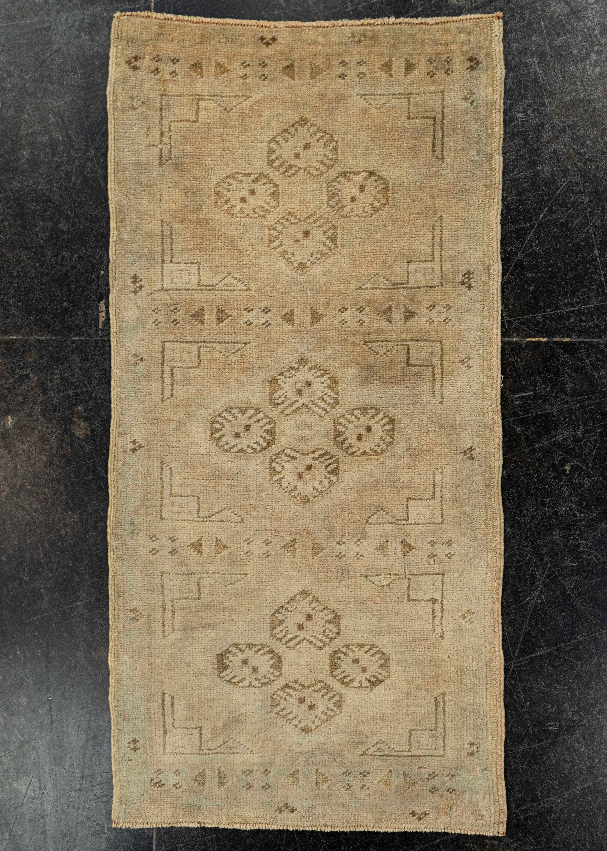 Turkish Yastik Rug  1'6" x  3'1" #22031