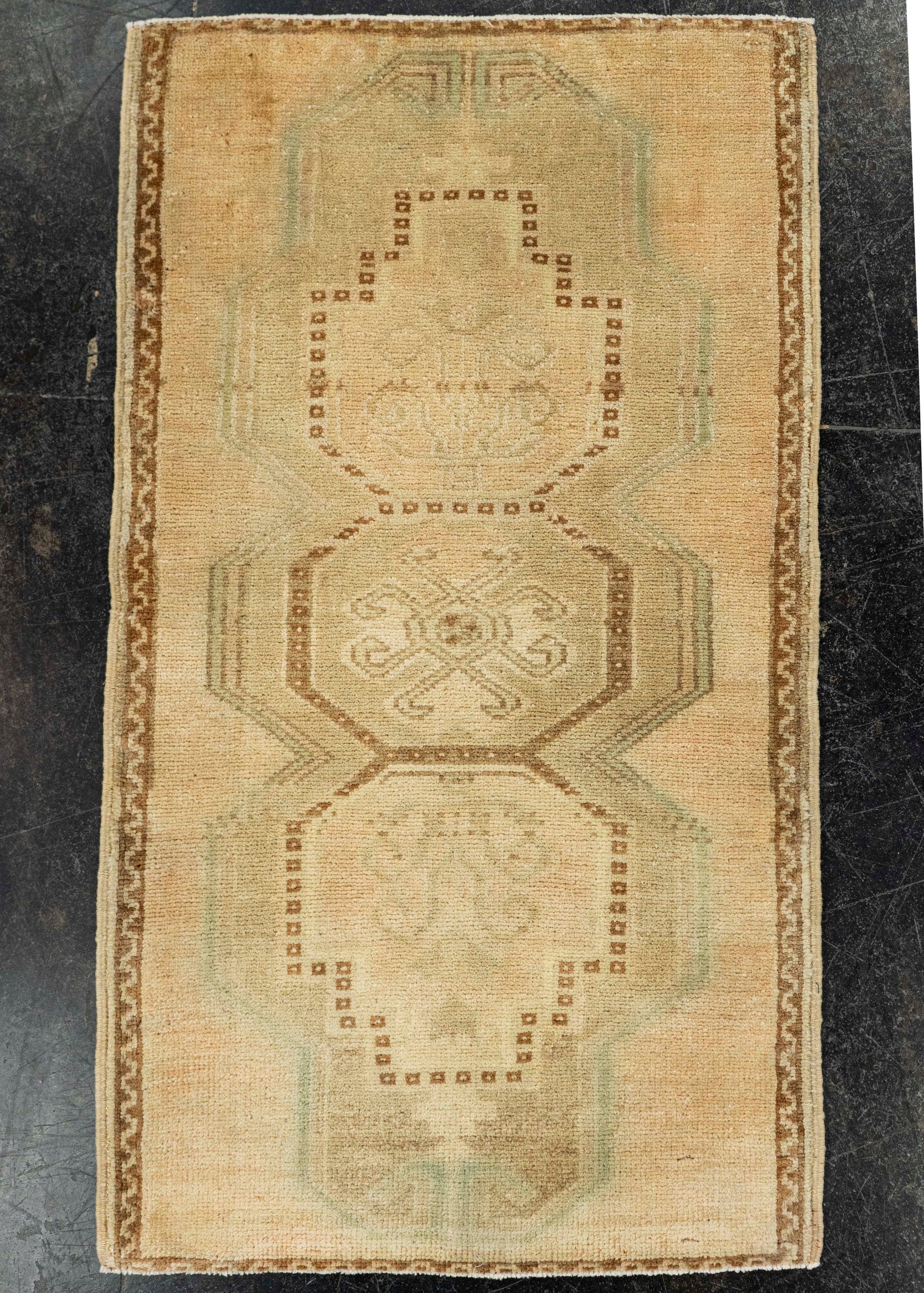 Turkish Yastik Rug  1'8" x  2'11" #22119