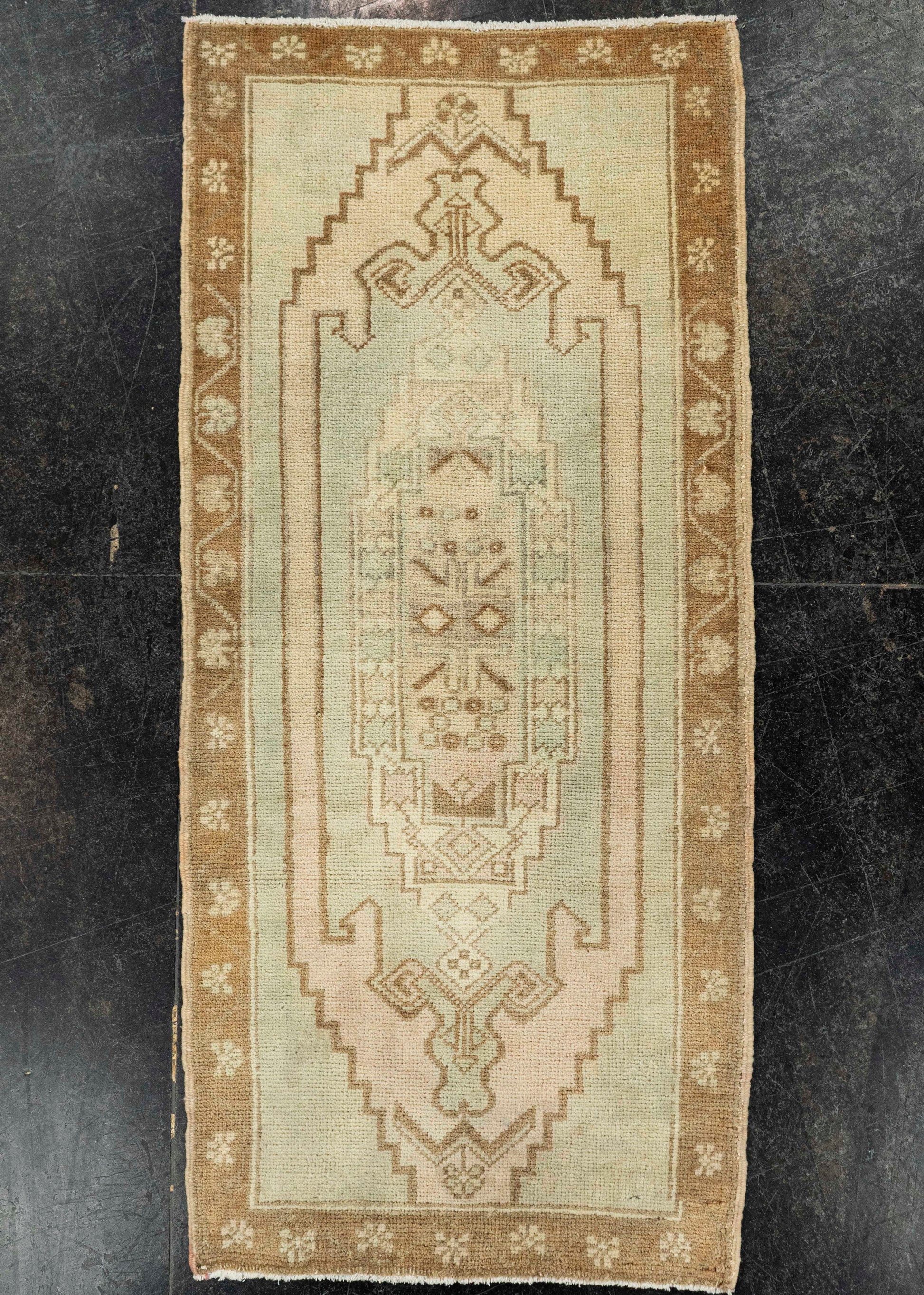 Turkish Yastik Rug  1'8" x  3'8" #22028