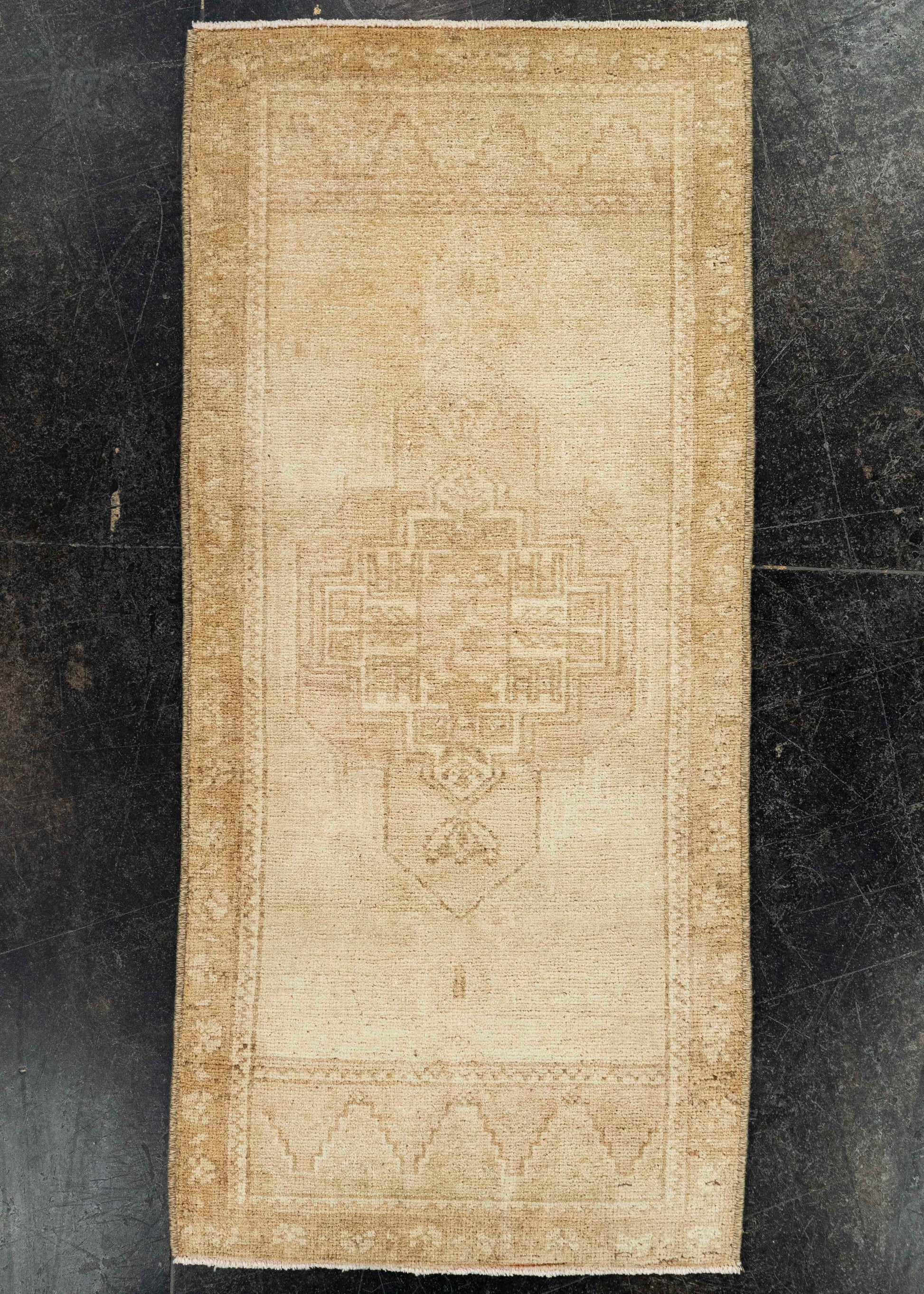 Turkish Yastik Rug  1'6" x  3'4" #22052