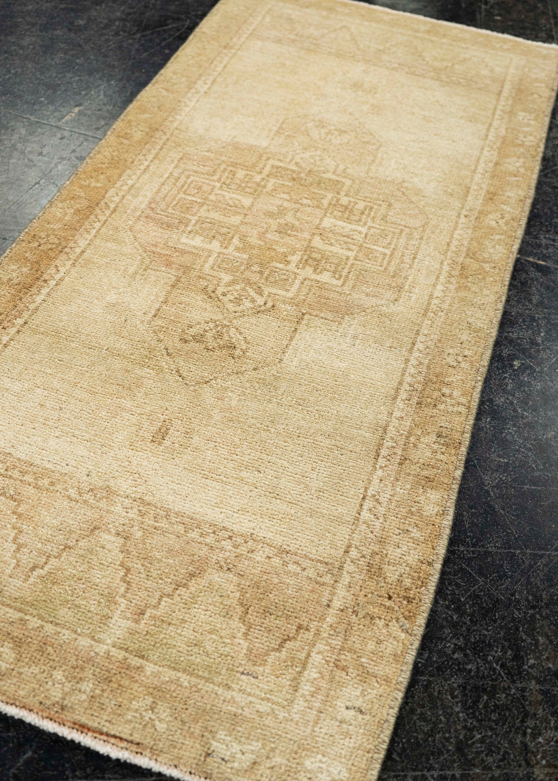 Turkish Yastik Rug  1'6" x  3'4" #22052