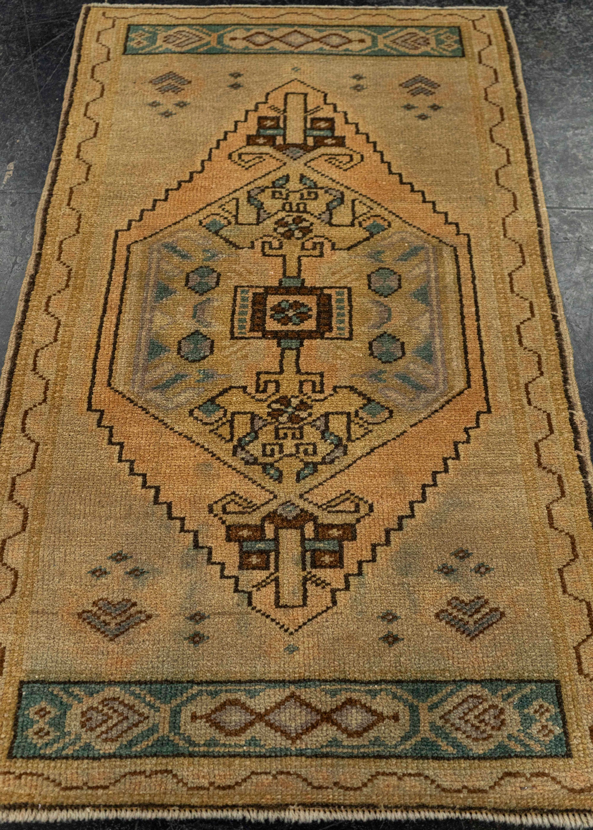 Turkish Yastik Rug  1'9" x  3'1" #22039