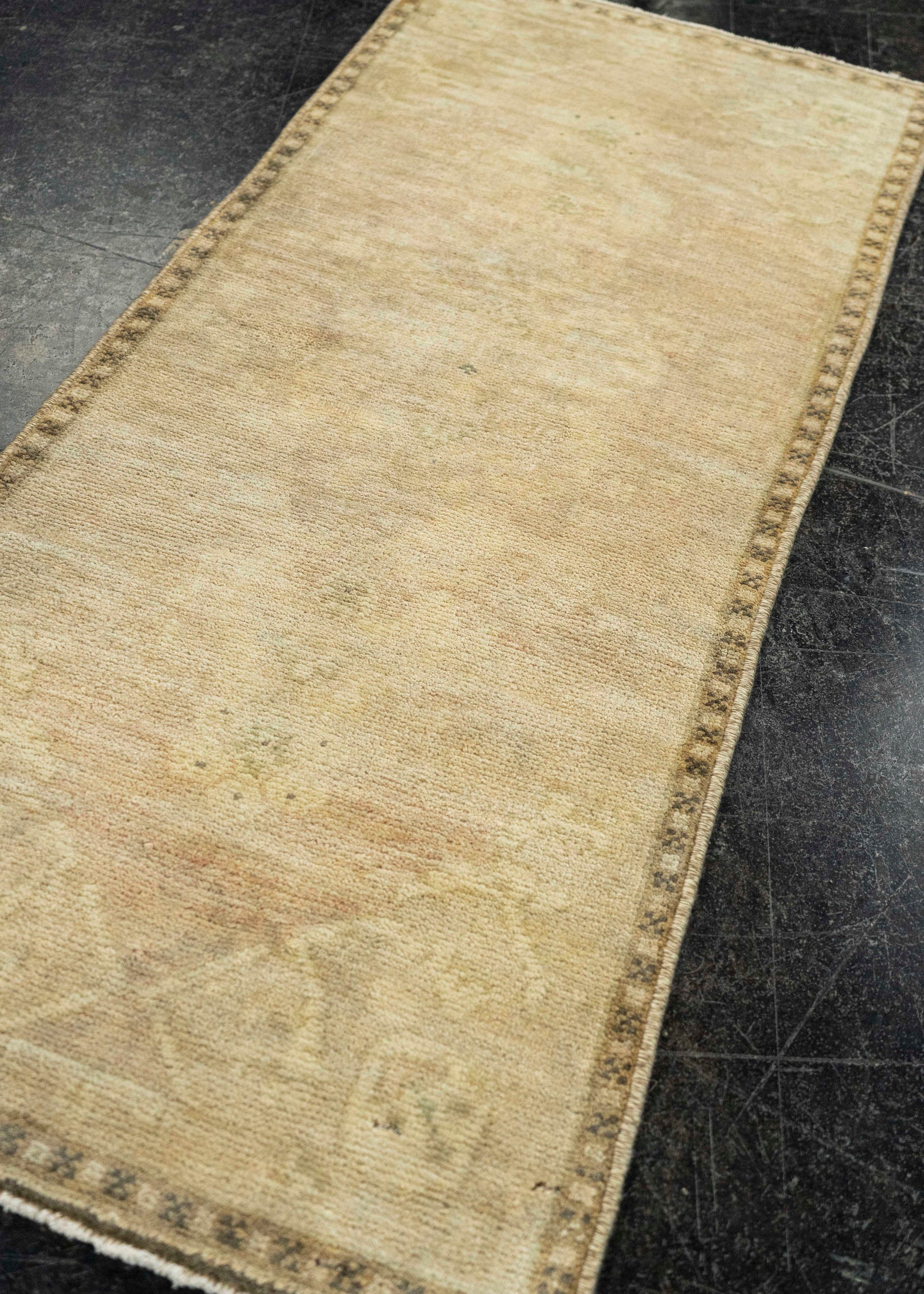 Turkish Yastik Rug  1'5" x  2'7" #22099