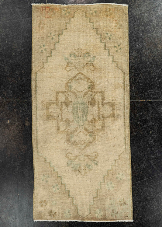 Turkish Yastik Rug  1'6" x  3'3" #22090