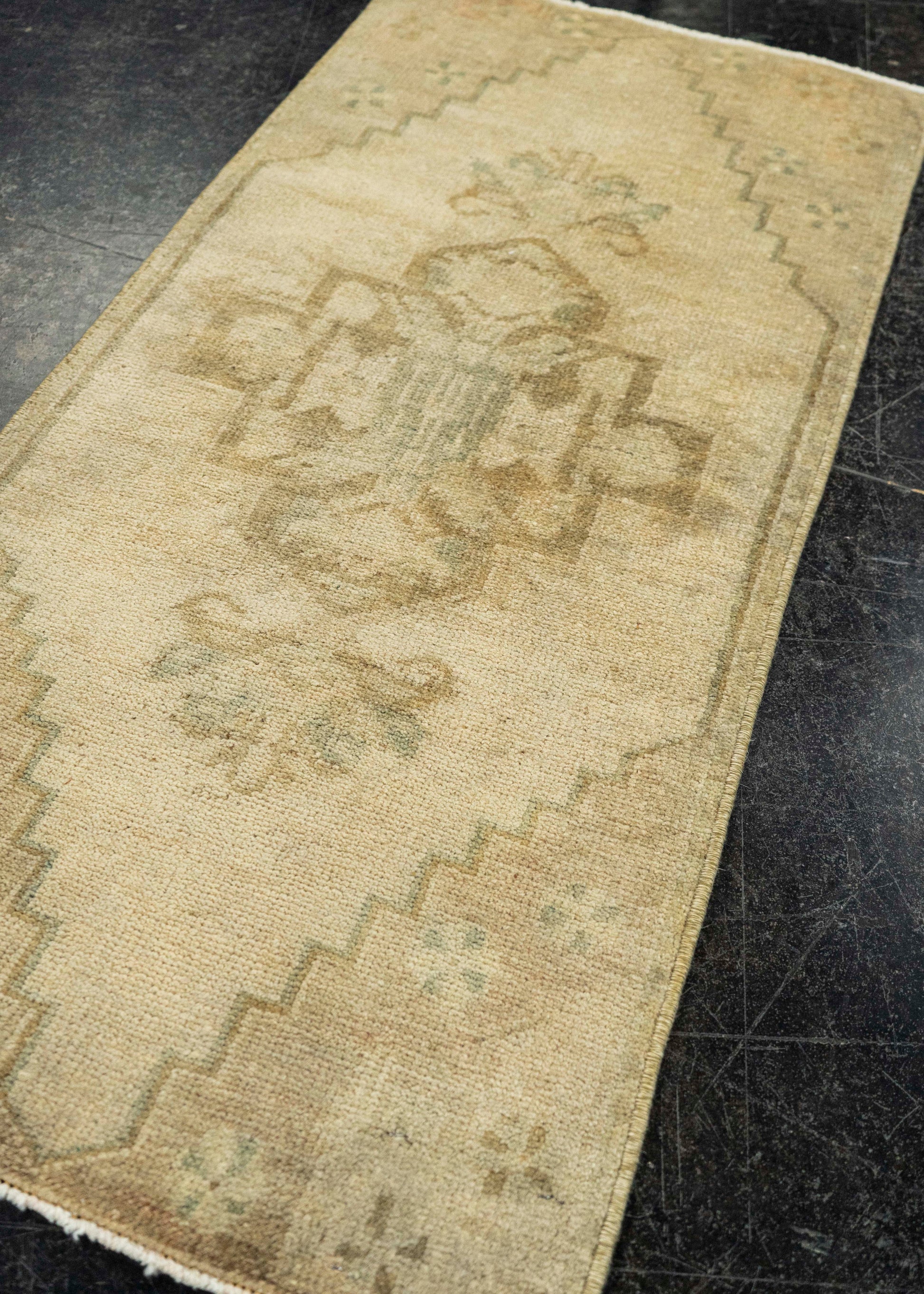 Turkish Yastik Rug  1'6" x  3'3" #22090