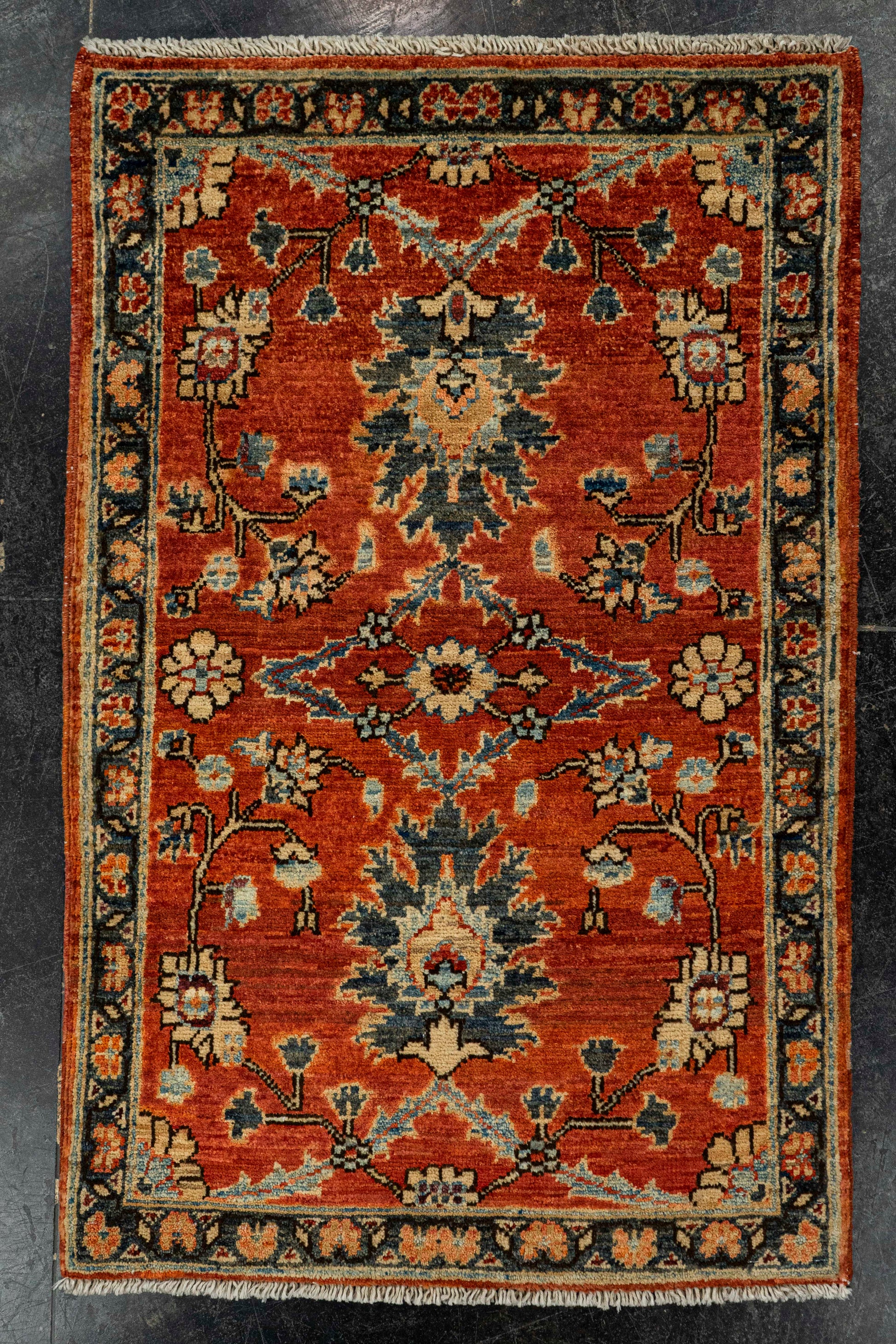 Oriental Handmade Rug  2'1" x 3'3" #22818