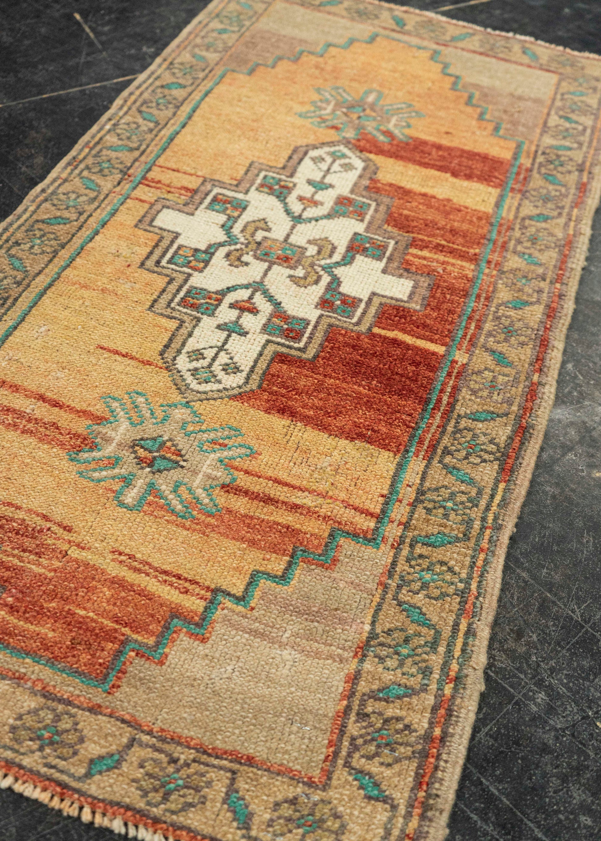 Turkish Mini Rug Oriental Hand Knotted Vintage Rug 1'8" x 3'3" #21222
