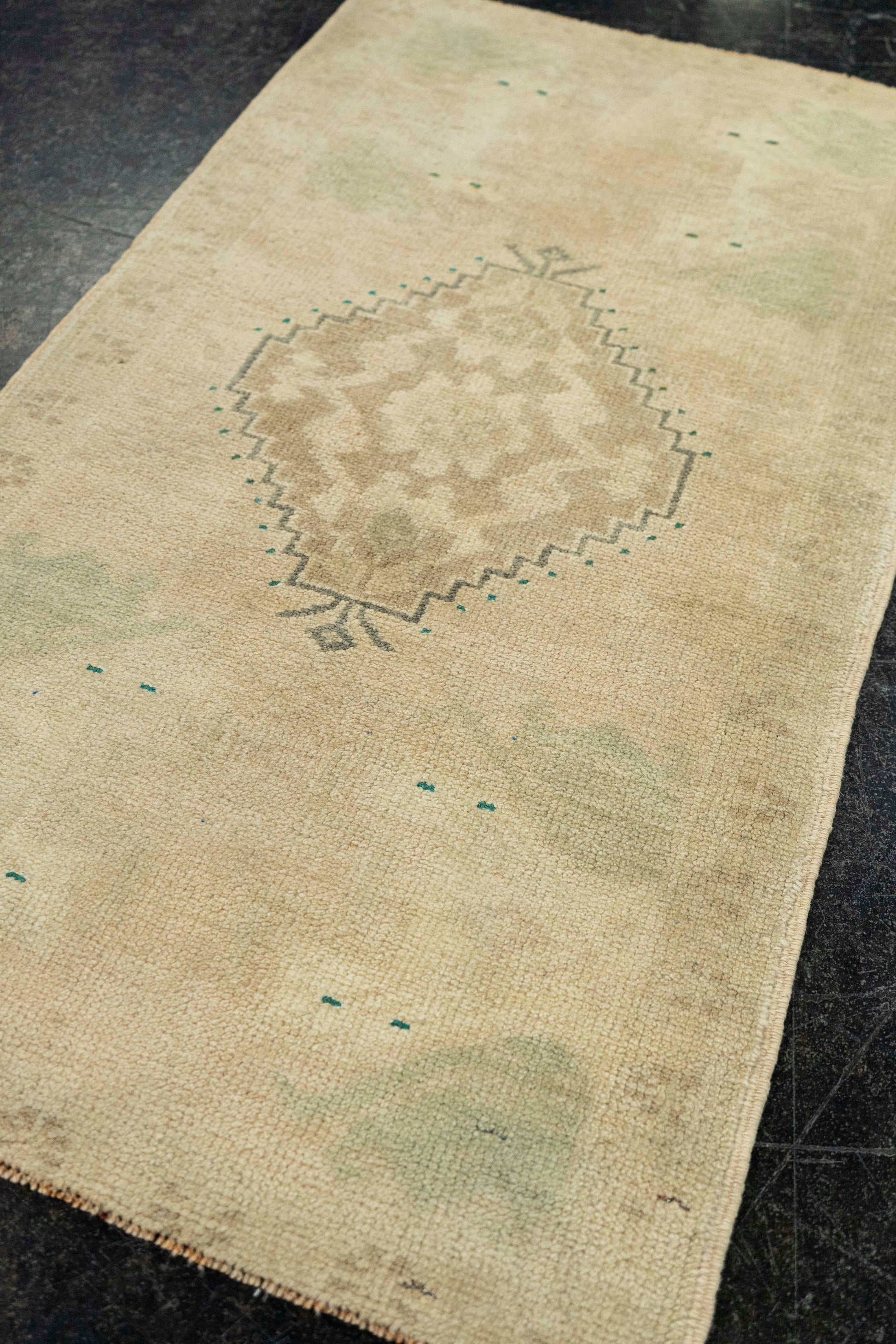 Turkish Mini Rug Oriental Hand Knotted Vintage Rug  1'6" x  2'9" #22001