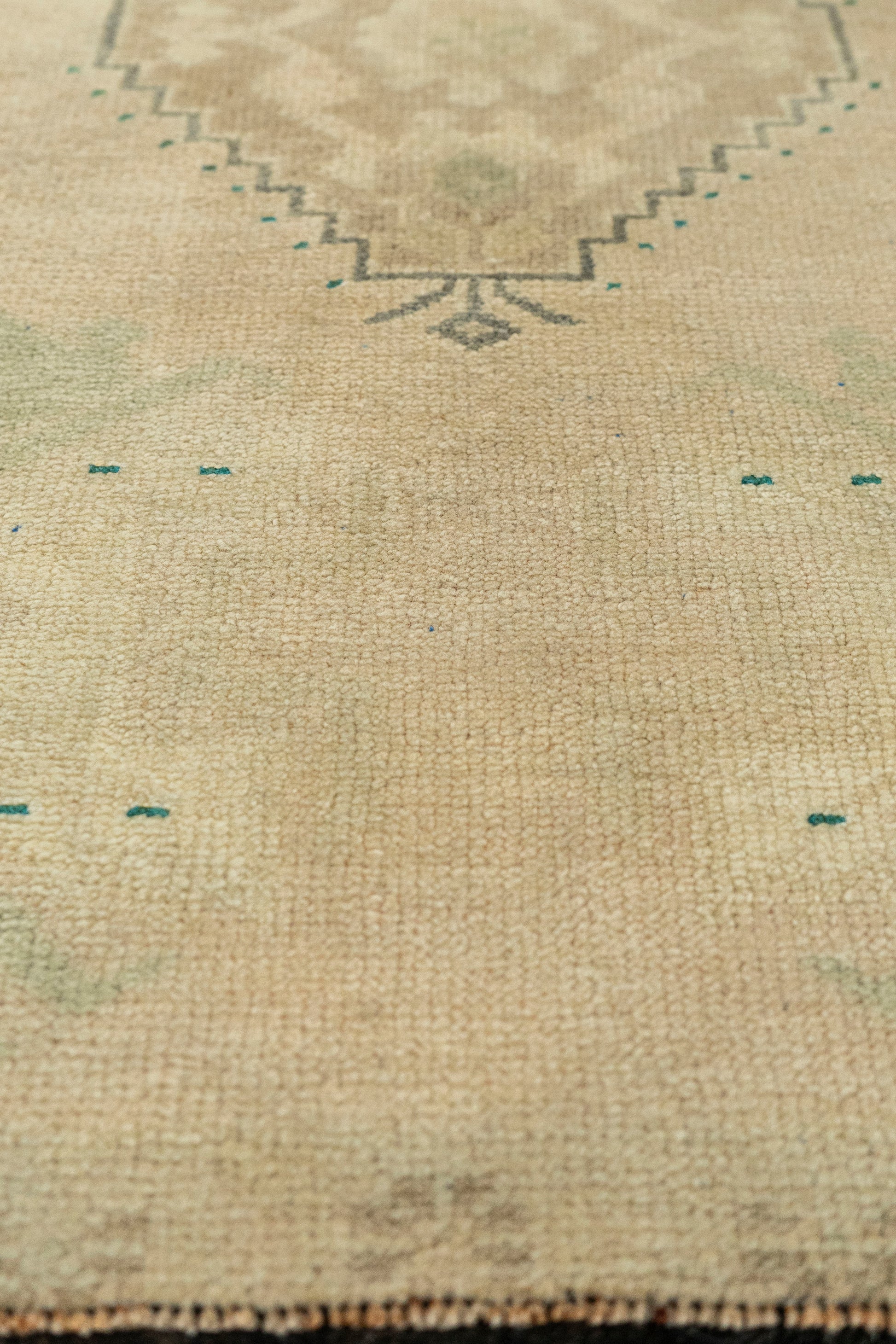Turkish Mini Rug Oriental Hand Knotted Vintage Rug  1'6" x  2'9" #22001