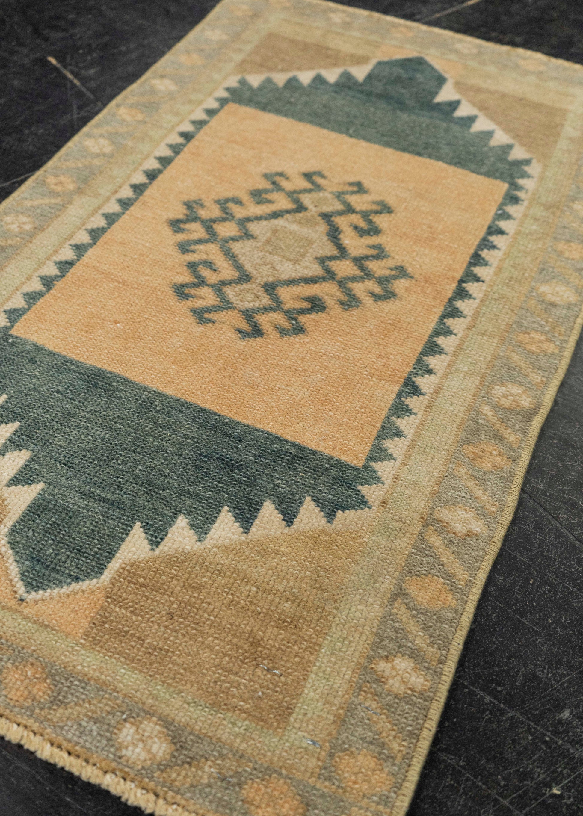 Turkish Mini Rug Oriental Hand Knotted Vintage Rug 1'7" x 2'7" #21262