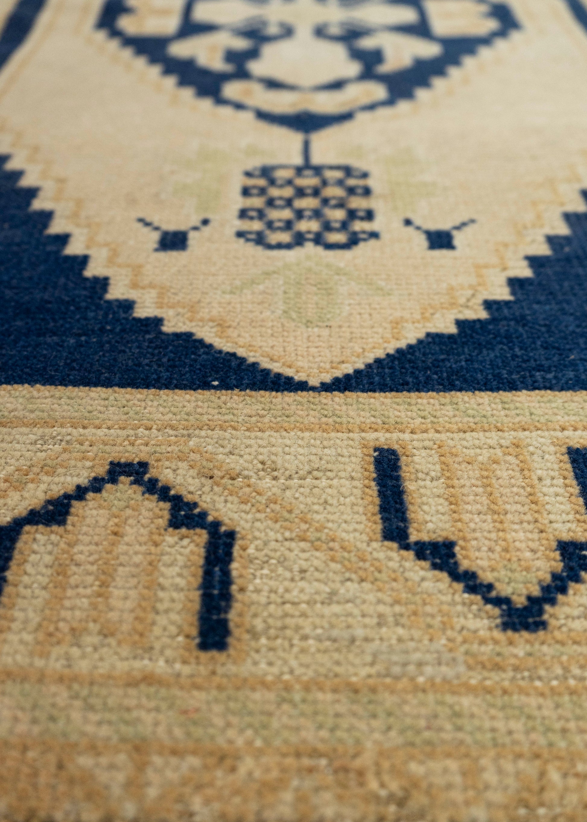Turkish Mini Rug Oriental Hand Knotted Vintage Rug 1'8" x 3'10" #21280